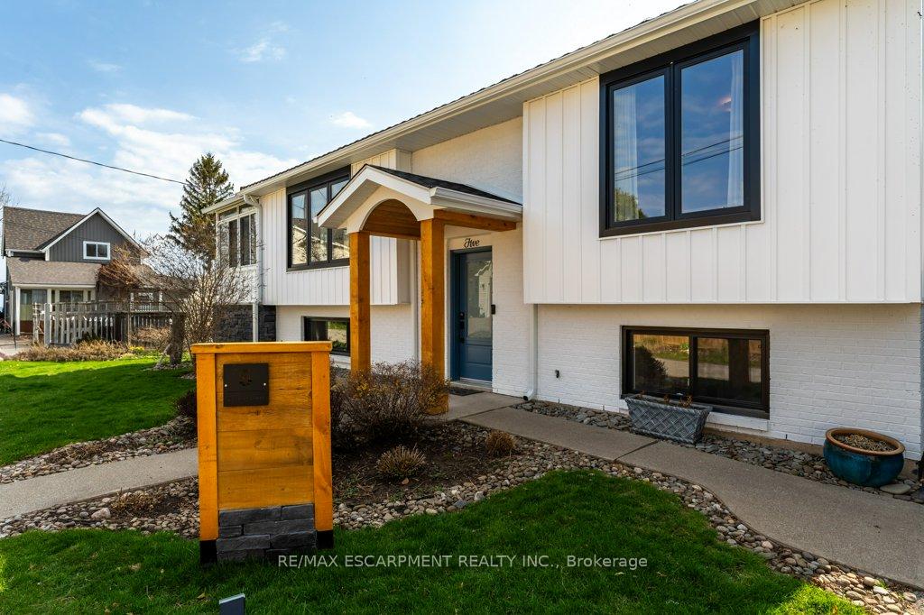 Photo 5 of 5 11th Street, Grimsby, Grimsby Beach — HOMEH