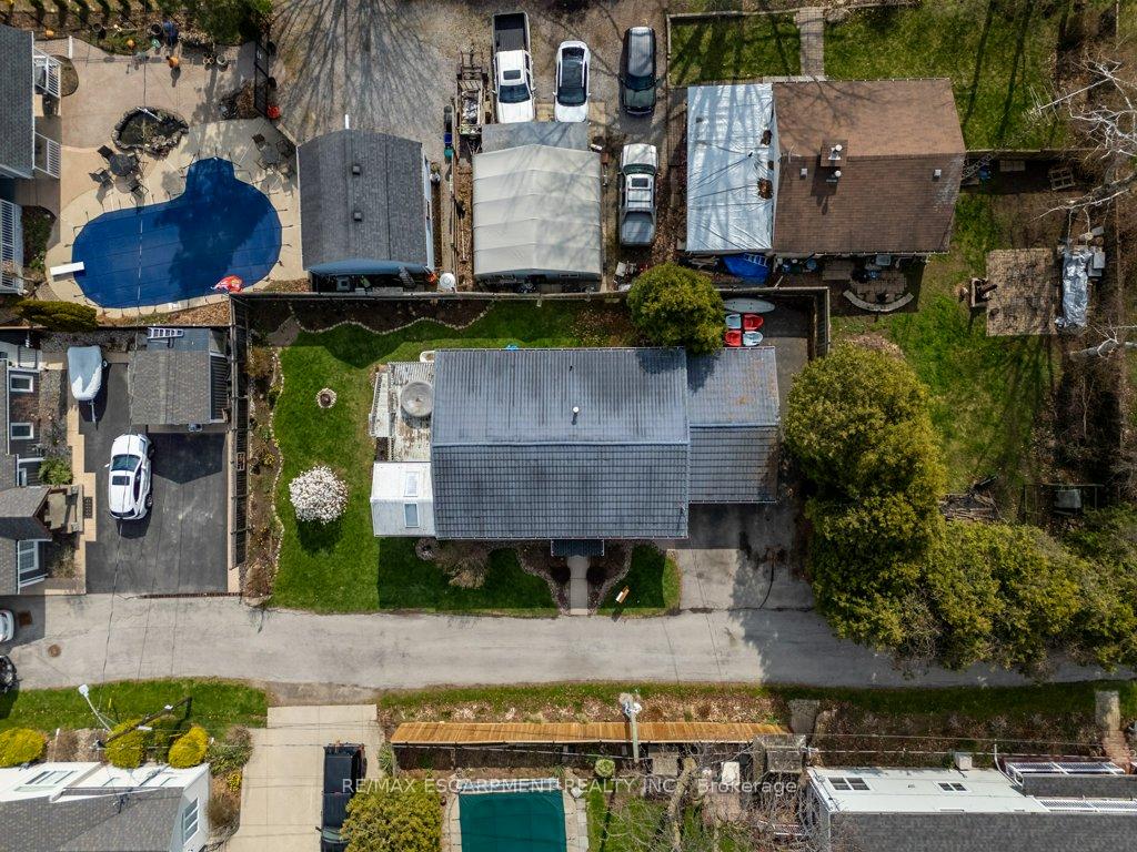 Photo 6 of 5 11th Street, Grimsby, Grimsby Beach — HOMEH