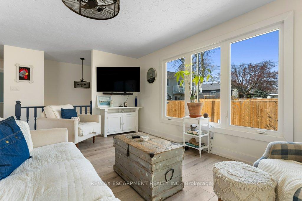 Photo 12 of 5 11th Street, Grimsby, Grimsby Beach — HOMEH