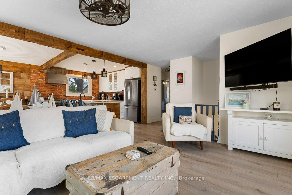 Photo 14 of 5 11th Street, Grimsby, Grimsby Beach — HOMEH