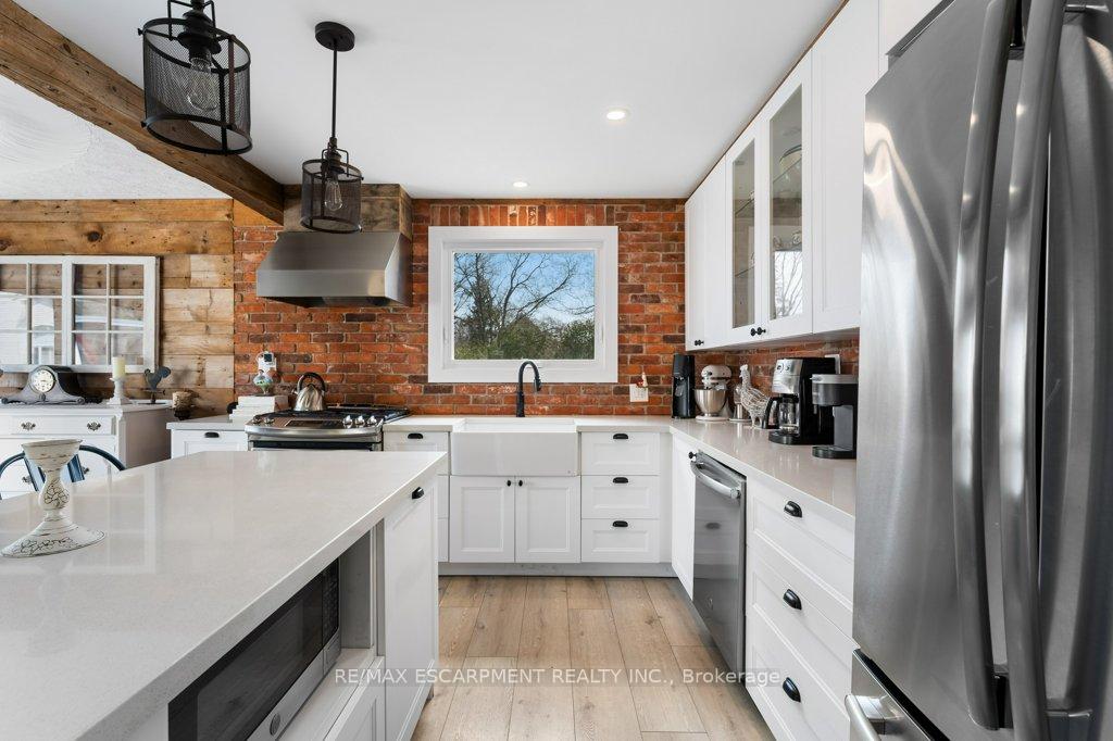 Photo 16 of 5 11th Street, Grimsby, Grimsby Beach — HOMEH