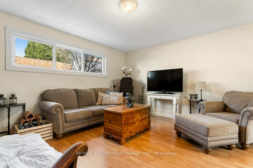 Photo 31 of 5 11th Street, Grimsby, Grimsby Beach — HOMEH