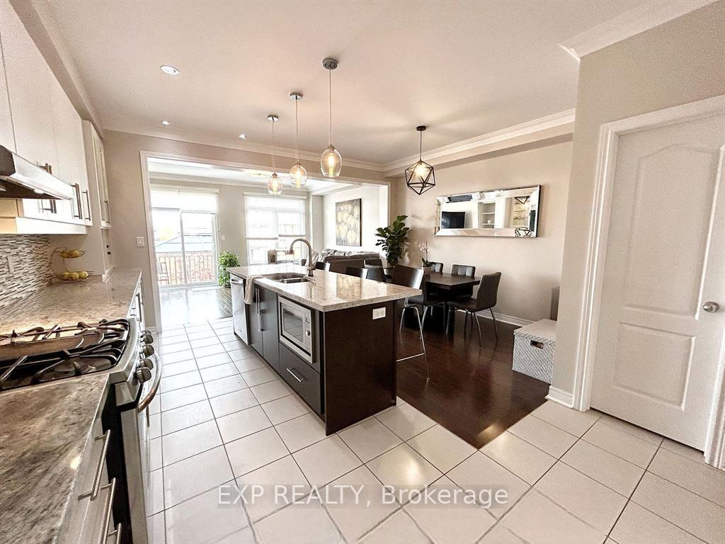 Photo 5 of 144 Sky Harbour Drive, Brampton, Bram West — HOMEH