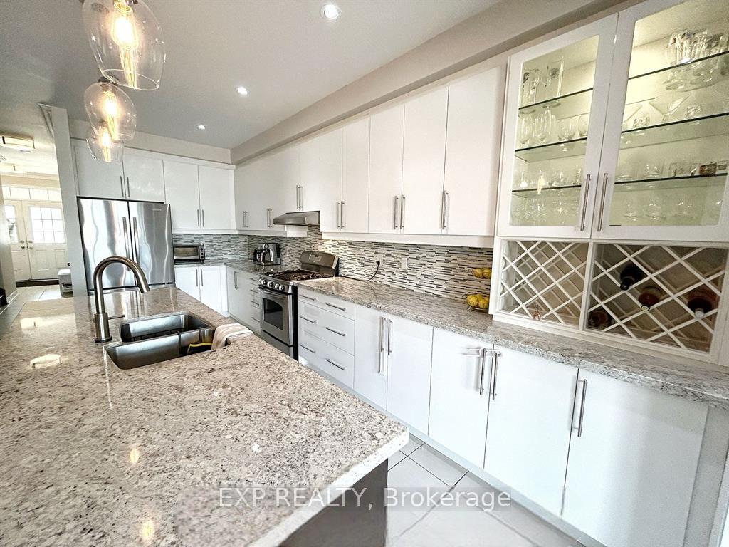 Photo 7 of 144 Sky Harbour Drive, Brampton, Bram West — HOMEH