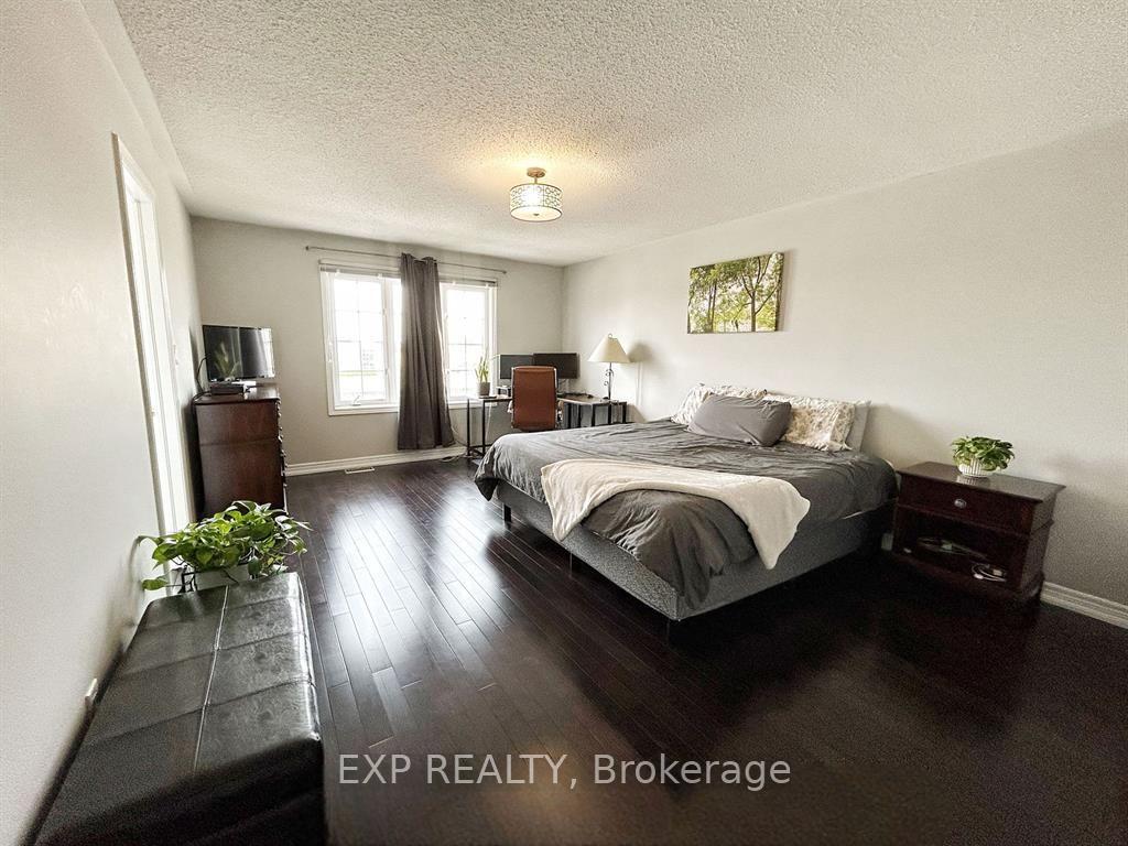 Photo 15 of 144 Sky Harbour Drive, Brampton, Bram West — HOMEH