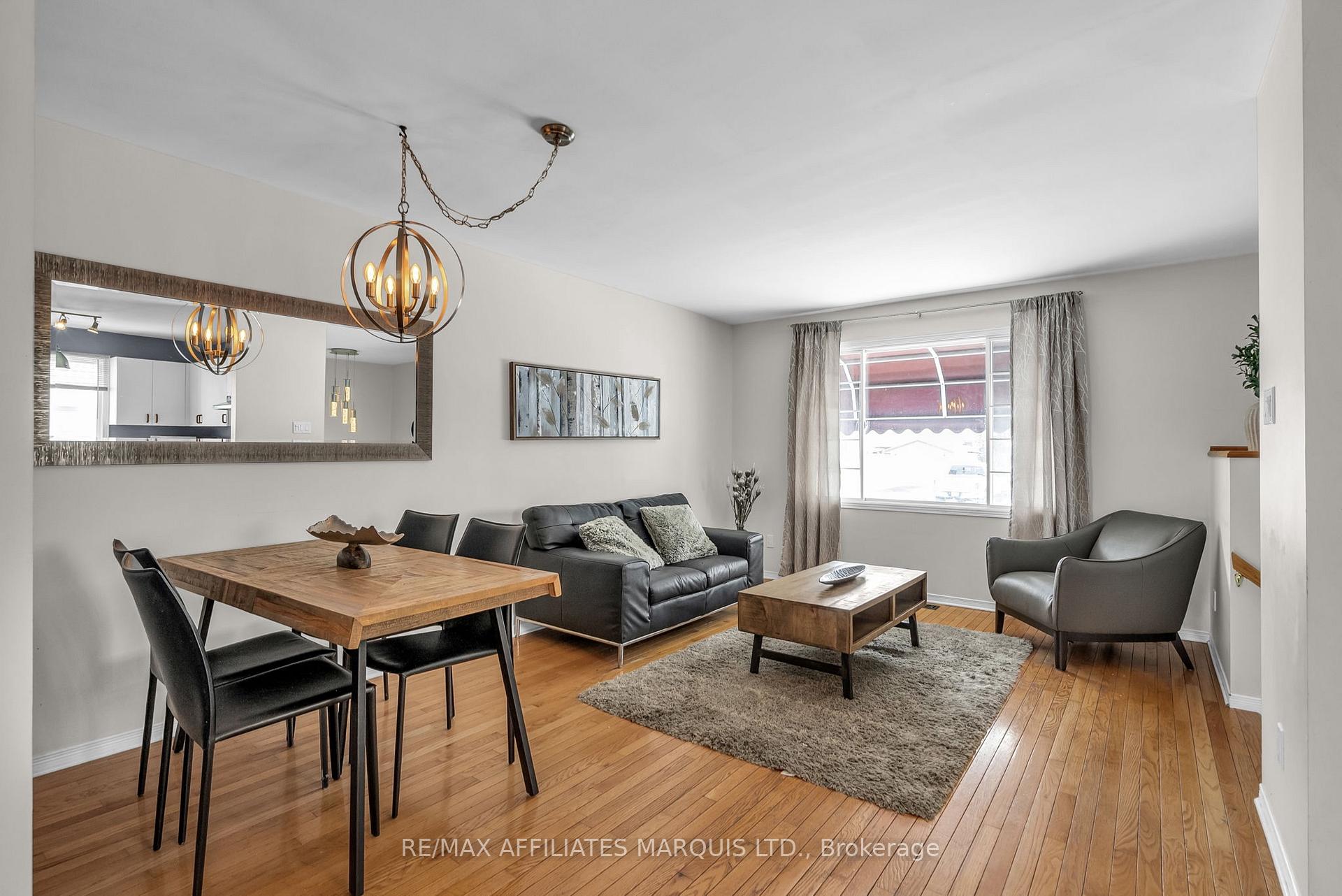 Photo 2 of 407 Carleton Street, Cornwall — HOMEH
