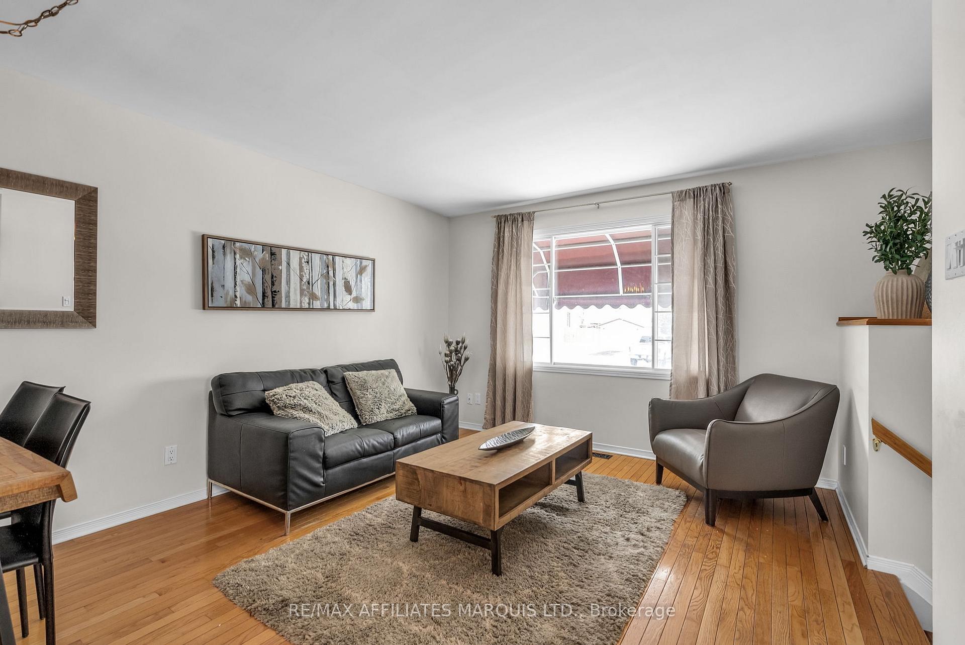 Photo 4 of 407 Carleton Street, Cornwall — HOMEH