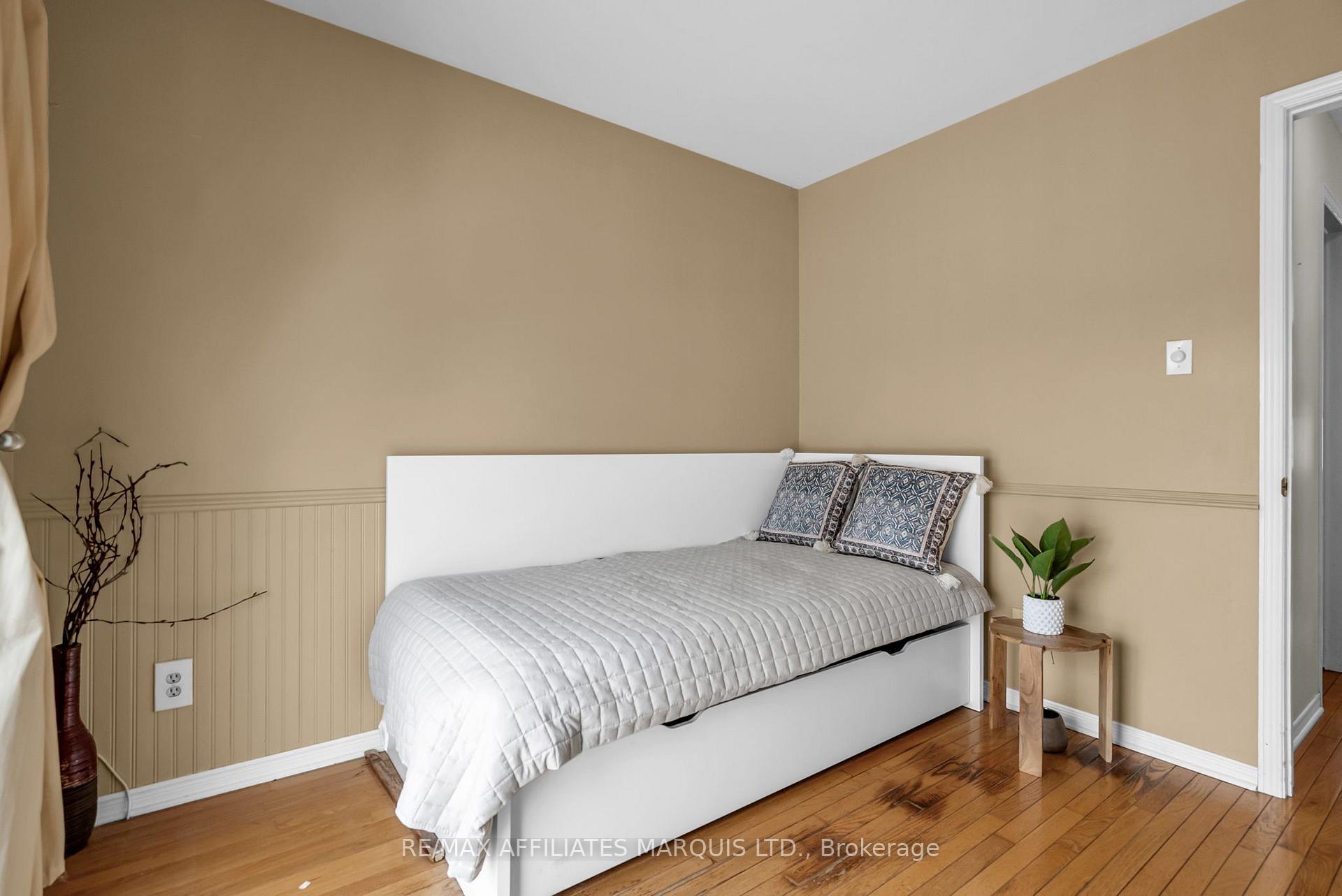 Photo 14 of 407 Carleton Street, Cornwall — HOMEH