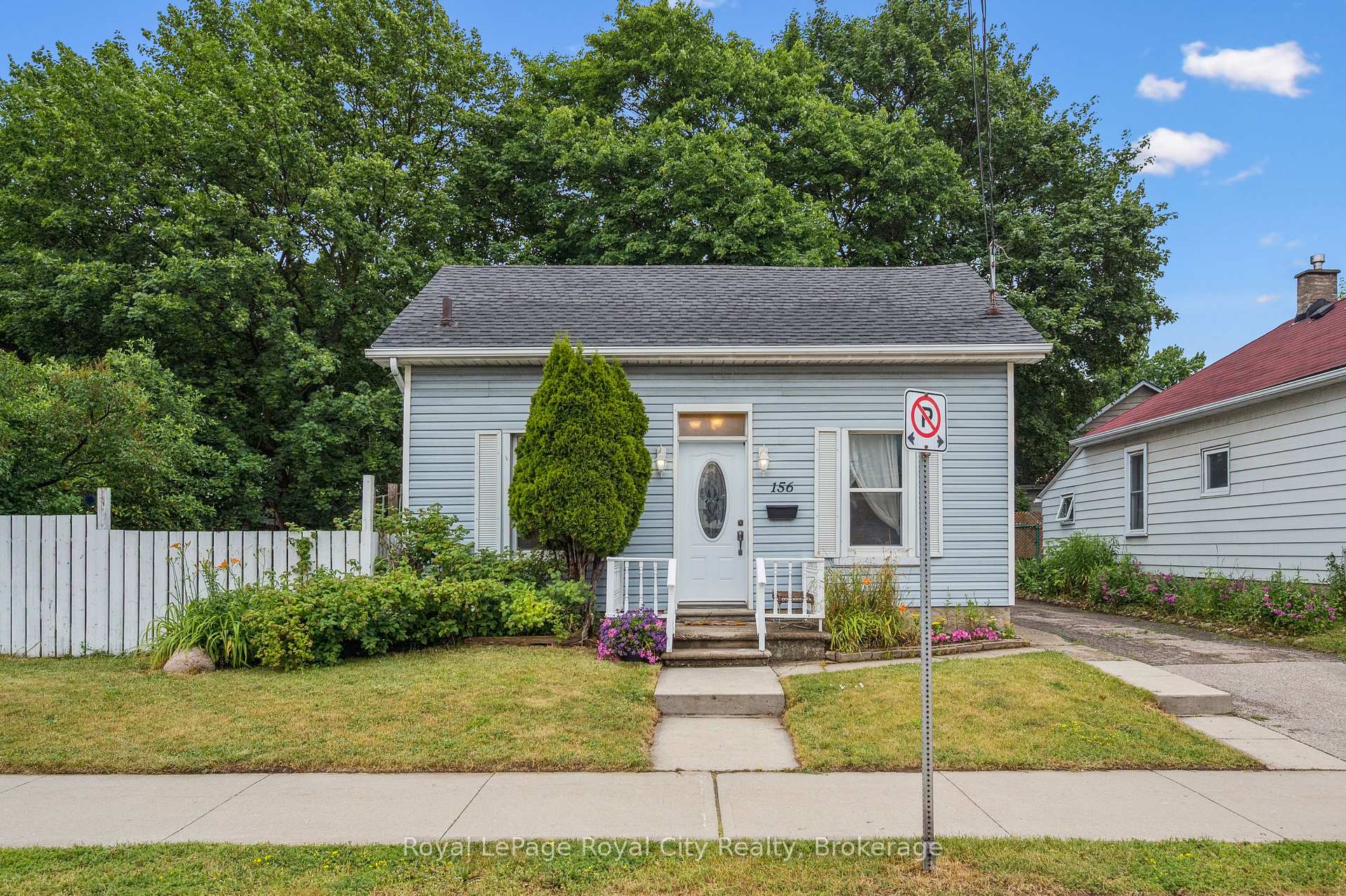 Photo 1 of 156 York Road, Guelph, St. Patrick's Ward — HOMEH