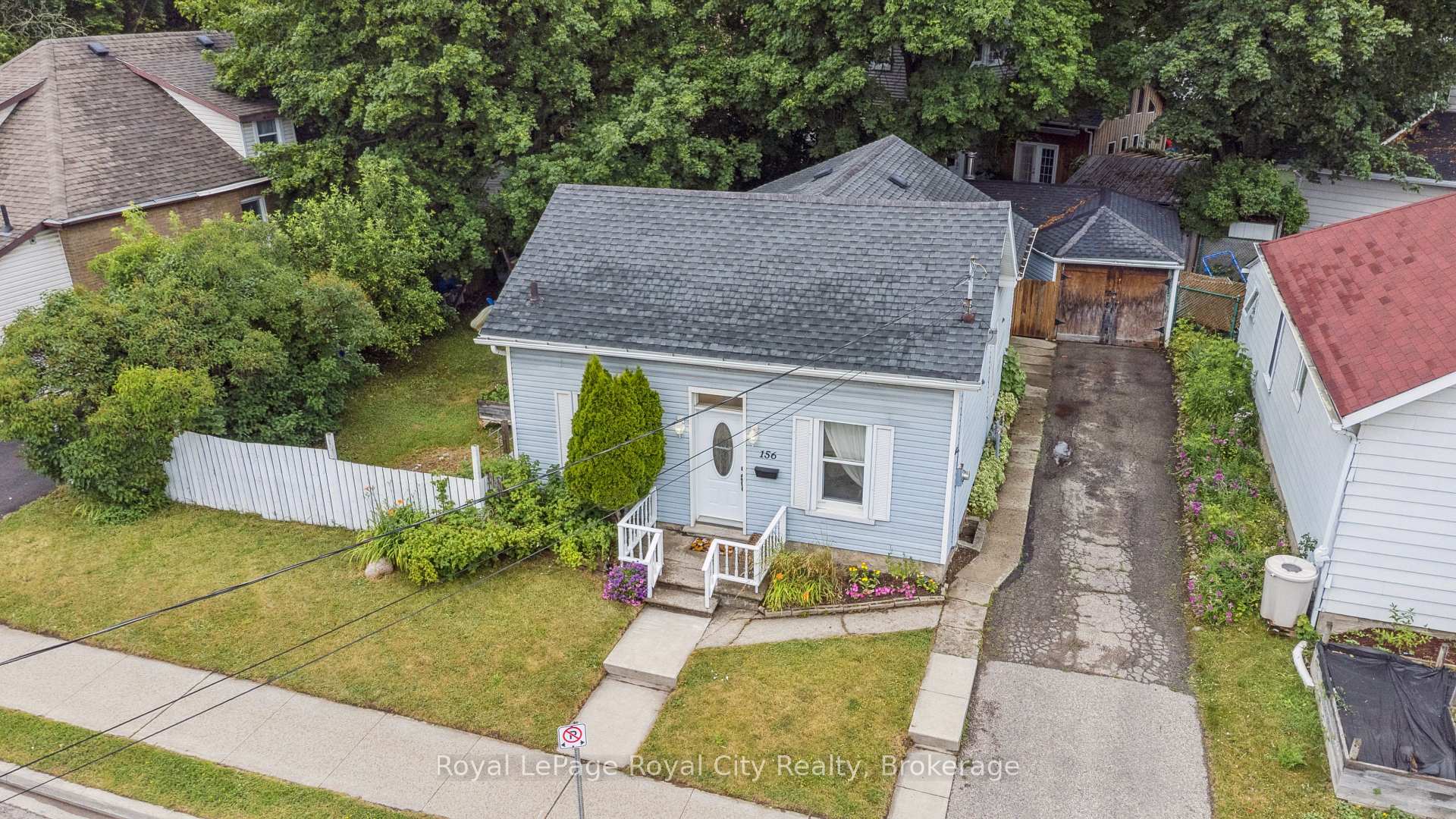 Photo 2 of 156 York Road, Guelph, St. Patrick's Ward — HOMEH