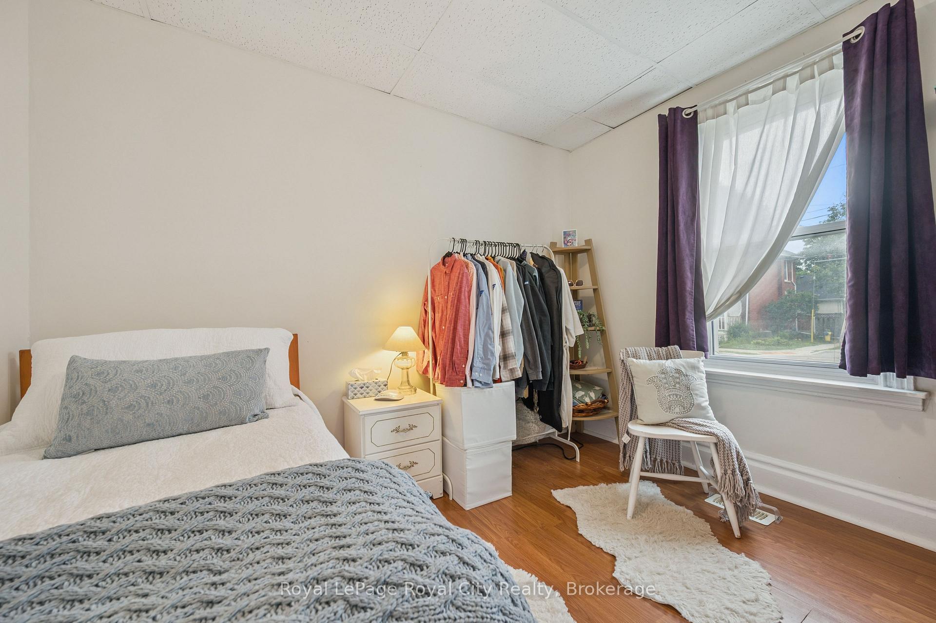Photo 22 of 156 York Road, Guelph, St. Patrick's Ward — HOMEH