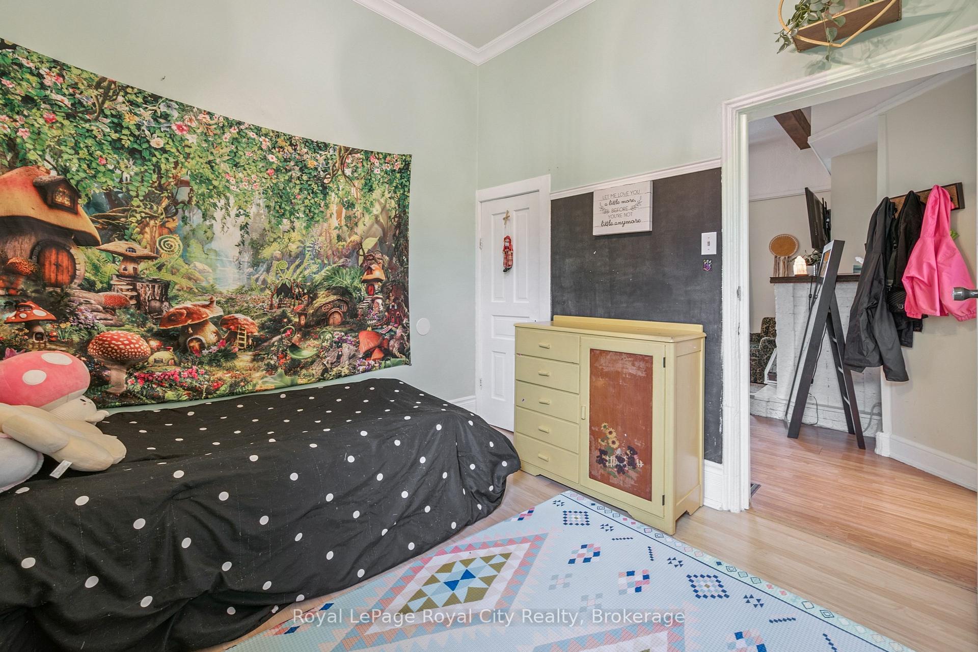 Photo 27 of 156 York Road, Guelph, St. Patrick's Ward — HOMEH