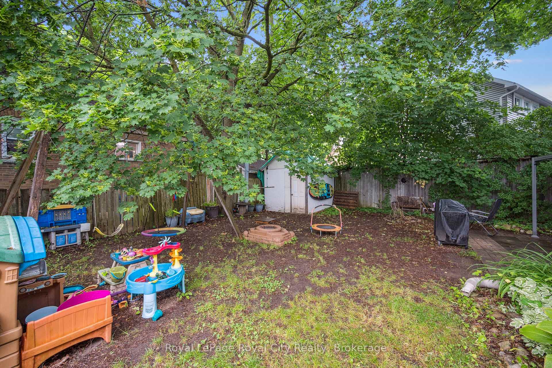Photo 41 of 156 York Road, Guelph, St. Patrick's Ward — HOMEH