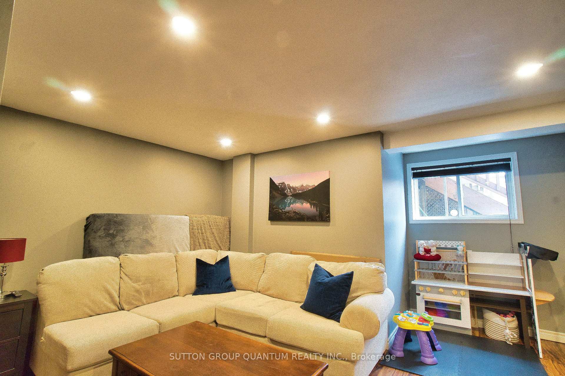 Photo 24 of 121 Lee Street, Guelph, Grange Road — HOMEH