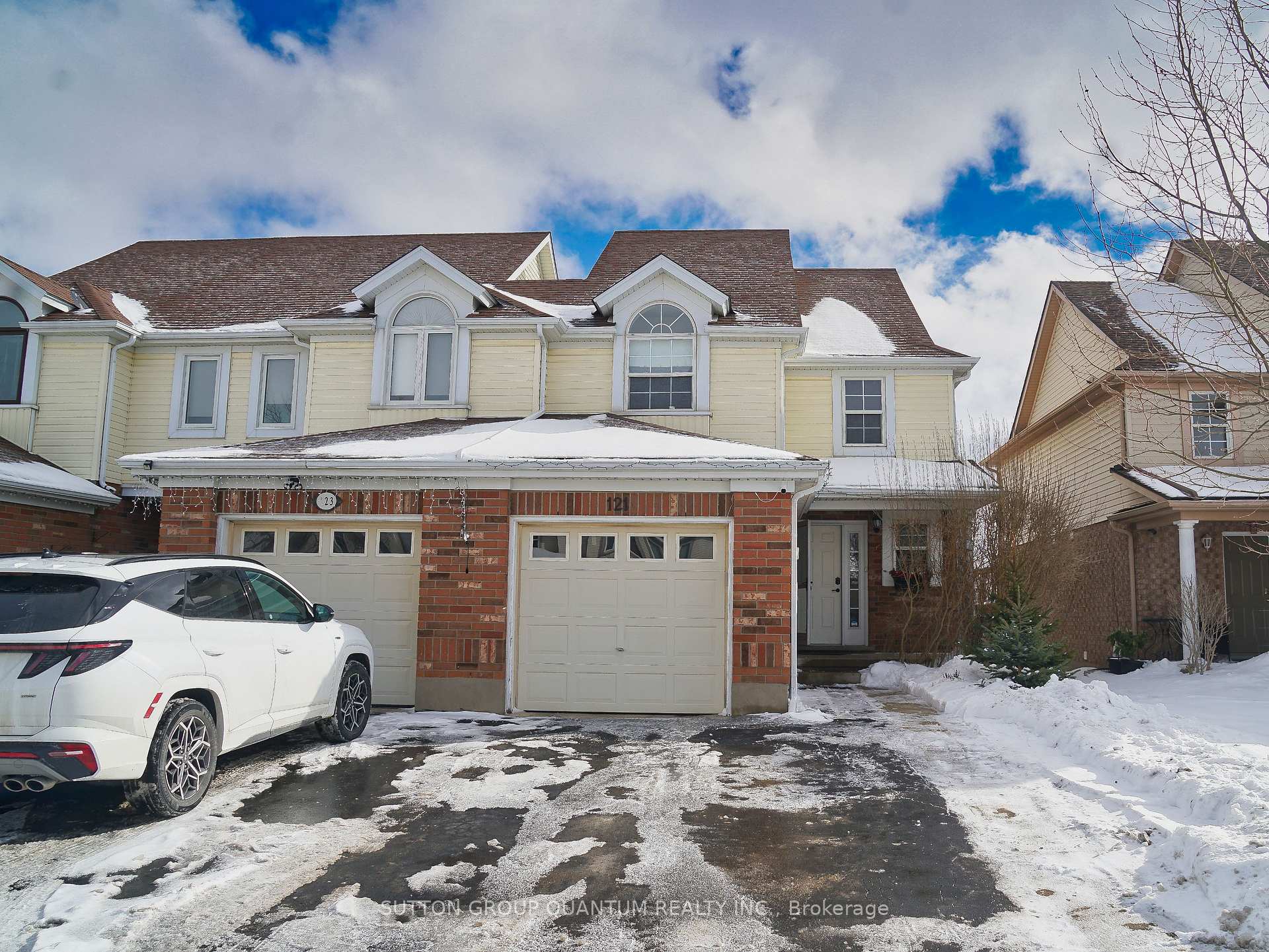 Photo 36 of 121 Lee Street, Guelph, Grange Road — HOMEH