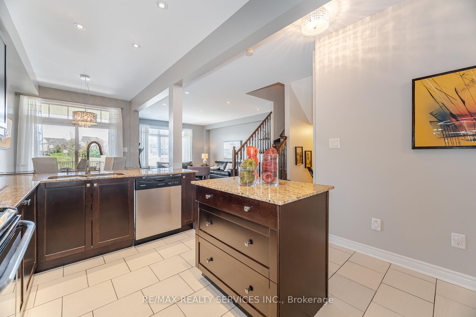 Photo 17 of 31 Fallis Crescent, Caledon, Caledon East — HOMEH