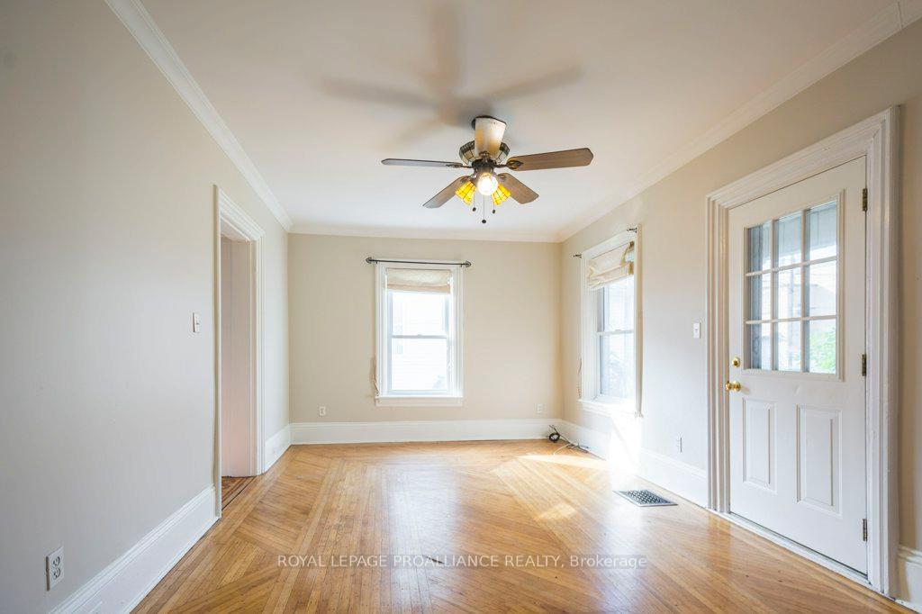 Photo 8 of 137 Foster Avenue, Belleville, Belleville Ward — HOMEH