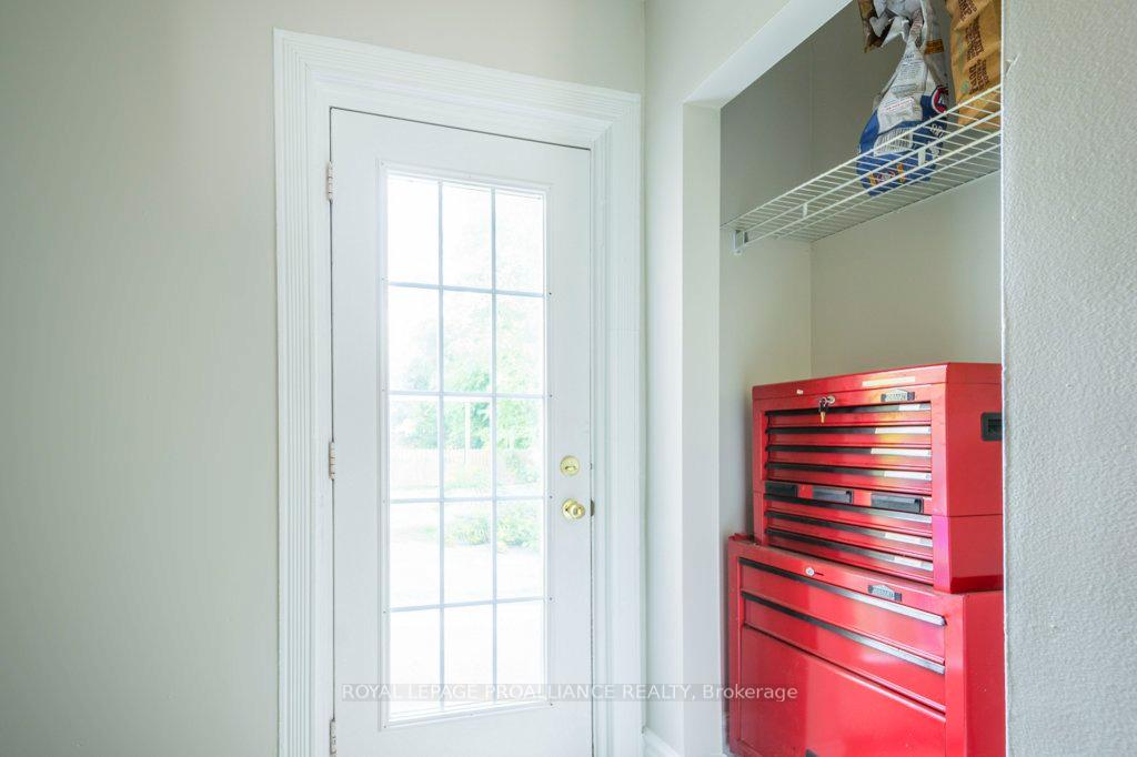 Photo 19 of 137 Foster Avenue, Belleville, Belleville Ward — HOMEH