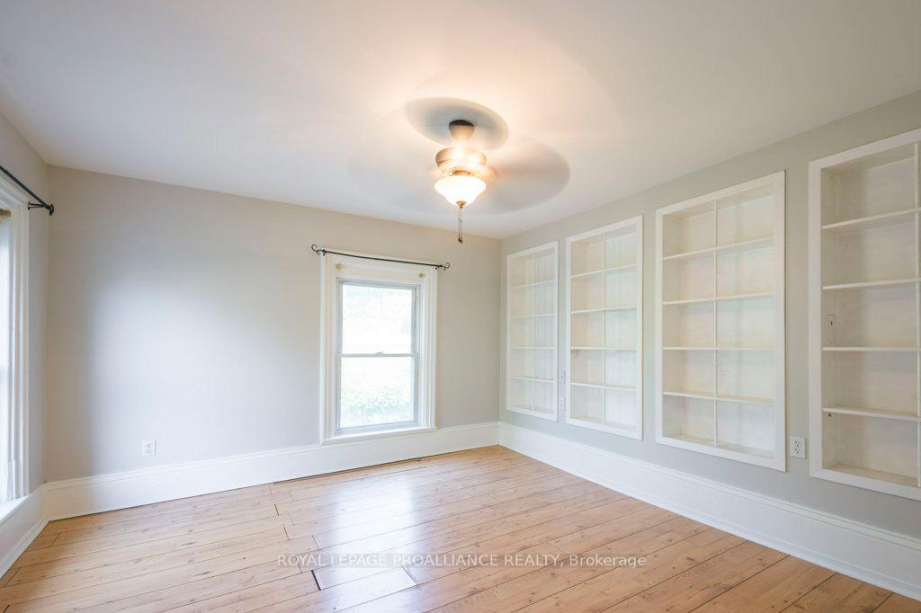Photo 27 of 137 Foster Avenue, Belleville, Belleville Ward — HOMEH