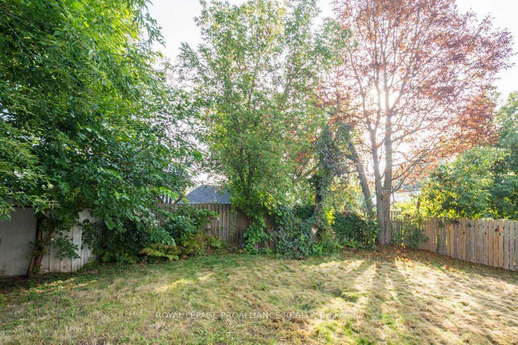 Photo 28 of 137 Foster Avenue, Belleville, Belleville Ward — HOMEH