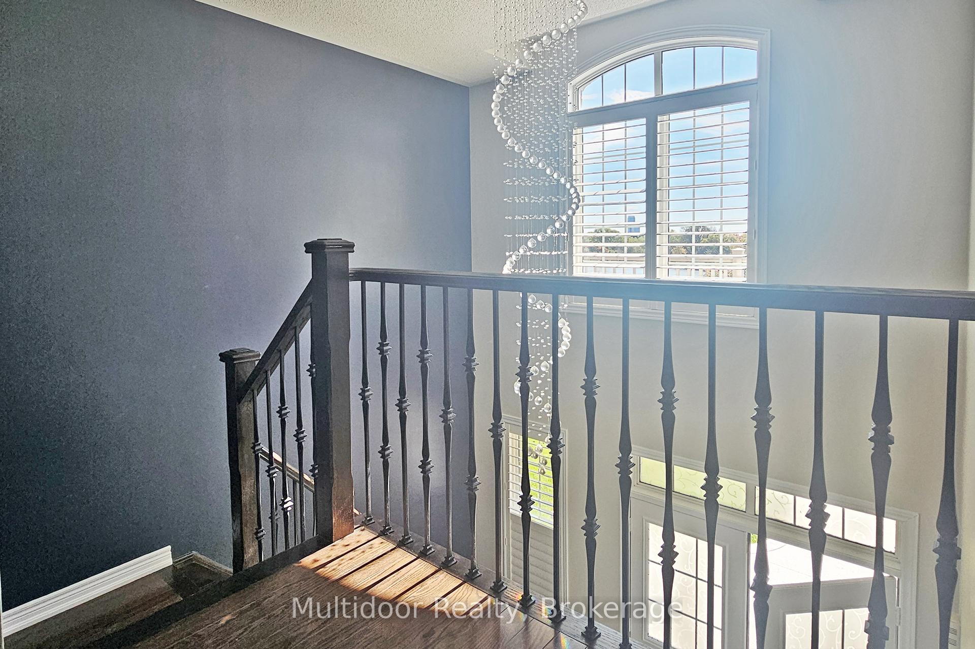 Photo 3 of Unit Upper, 132 Bellchase Trail, Brampton, Bram East — HOMEH