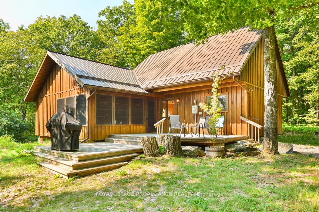 Photo 1 of 1091 Lindey Lane, Frontenac, Frontenac North — HOMEH