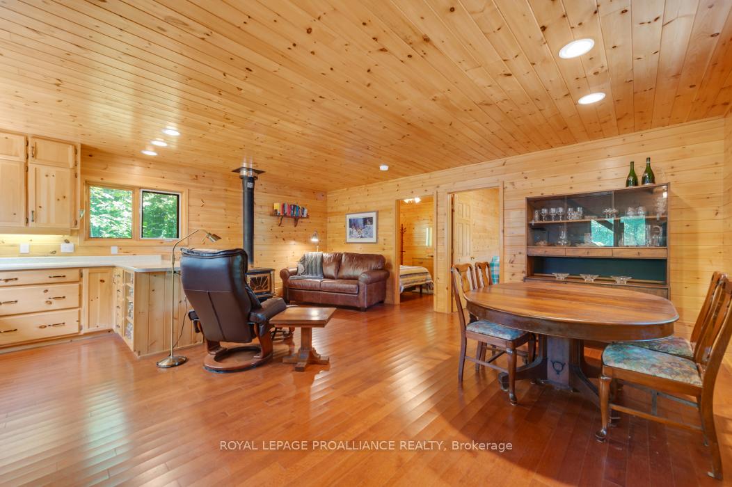 Photo 8 of 1091 Lindey Lane, Frontenac, Frontenac North — HOMEH