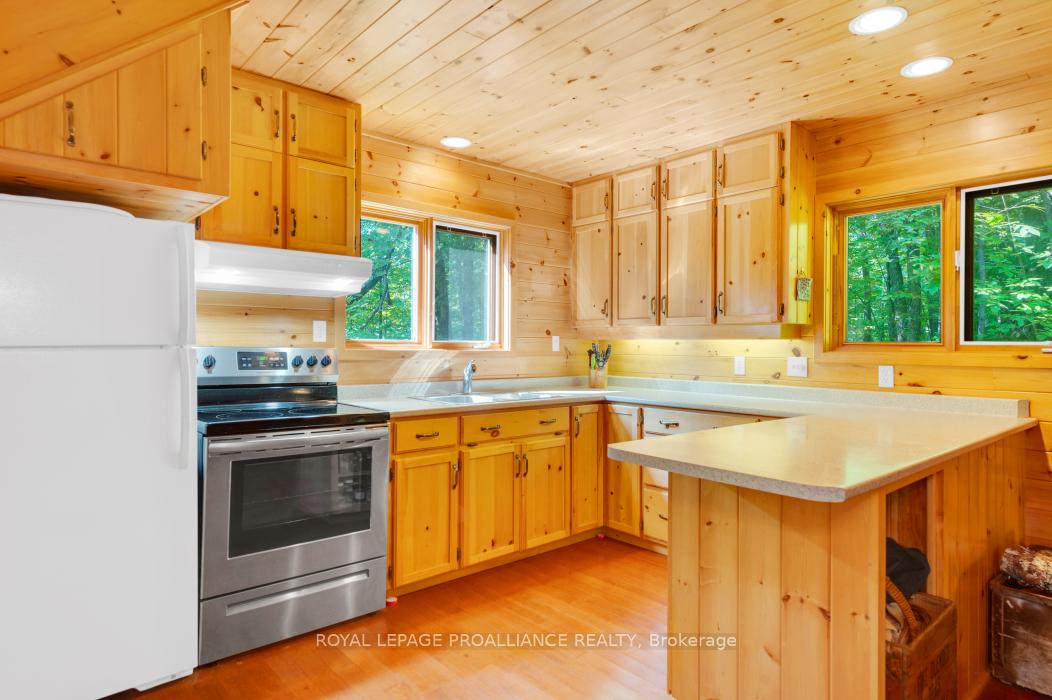 Photo 15 of 1091 Lindey Lane, Frontenac, Frontenac North — HOMEH