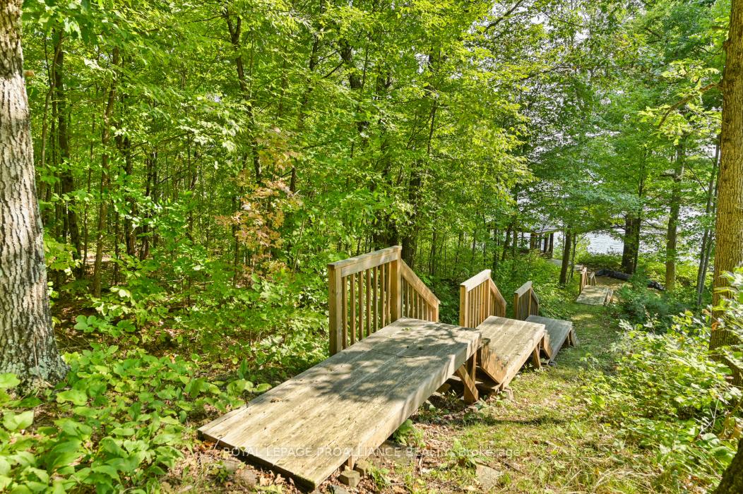Photo 29 of 1091 Lindey Lane, Frontenac, Frontenac North — HOMEH