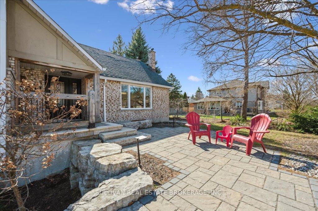 Photo 2 of 192 Dimson Avenue, Guelph, Kortright East — HOMEH