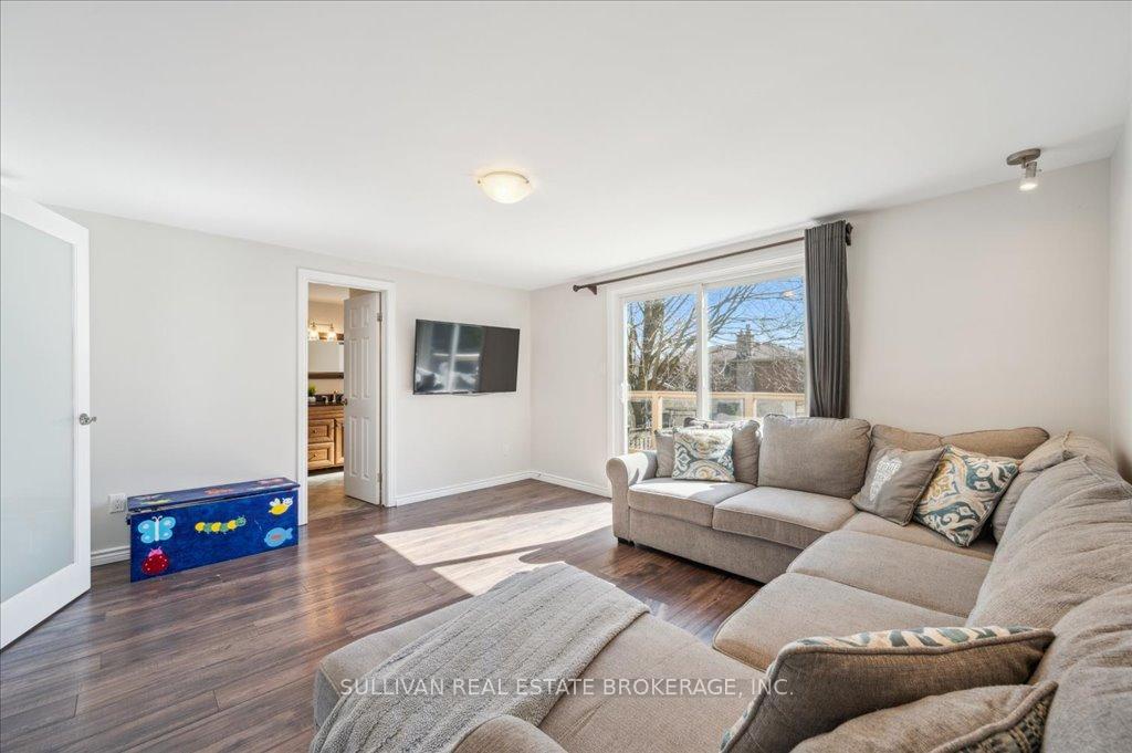 Photo 26 of 192 Dimson Avenue, Guelph, Kortright East — HOMEH