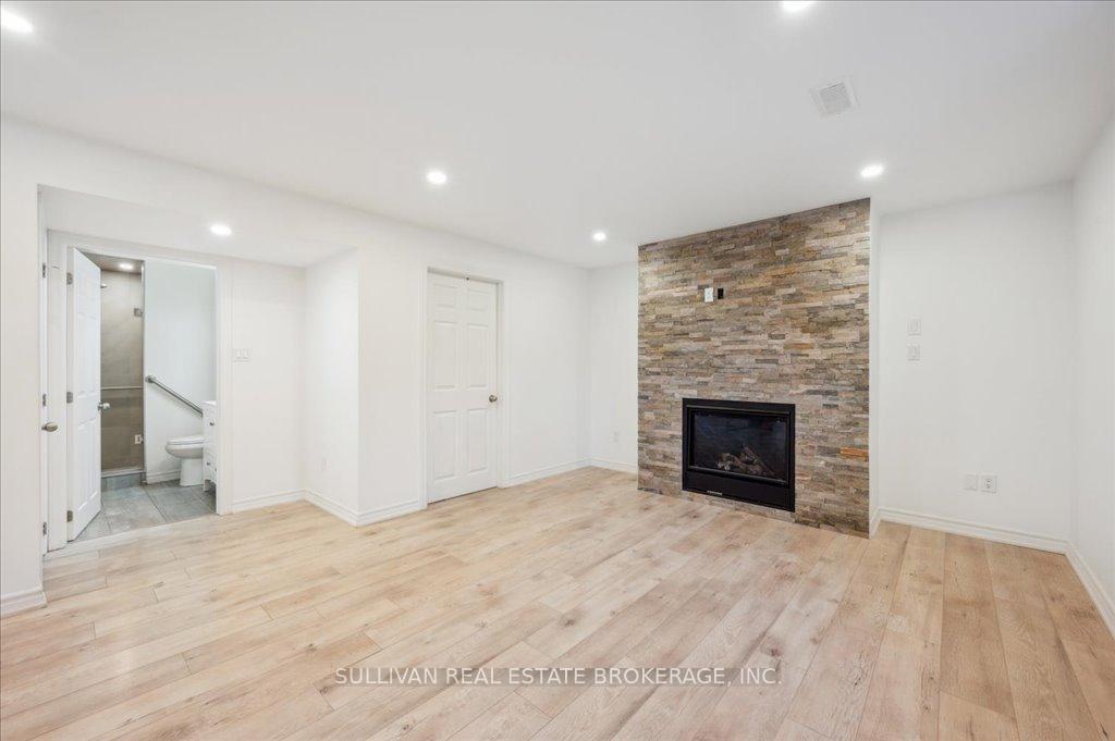 Photo 37 of 192 Dimson Avenue, Guelph, Kortright East — HOMEH