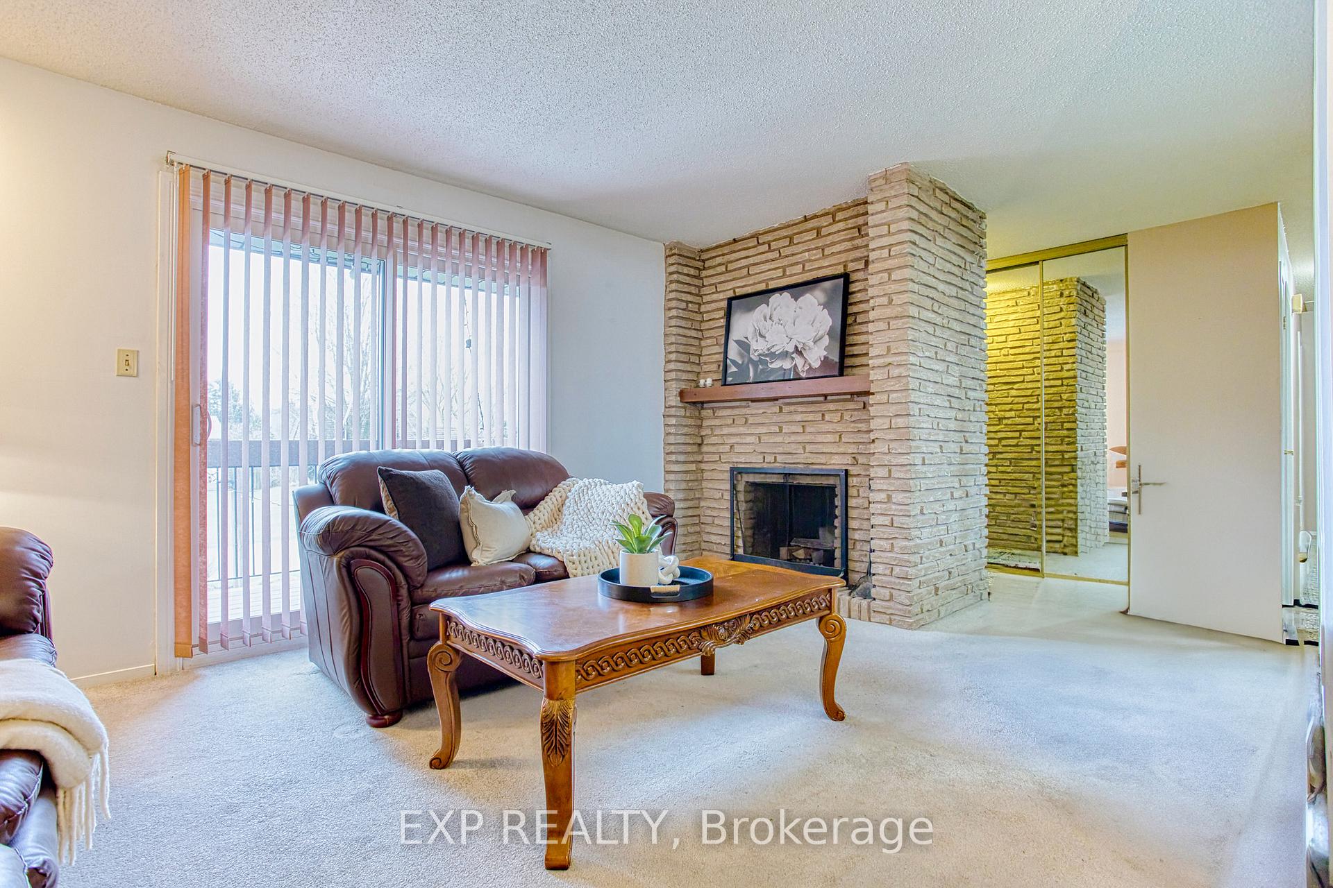 Photo 9 of 4 Cedar Glen, Grimsby, Grimsby West — HOMEH