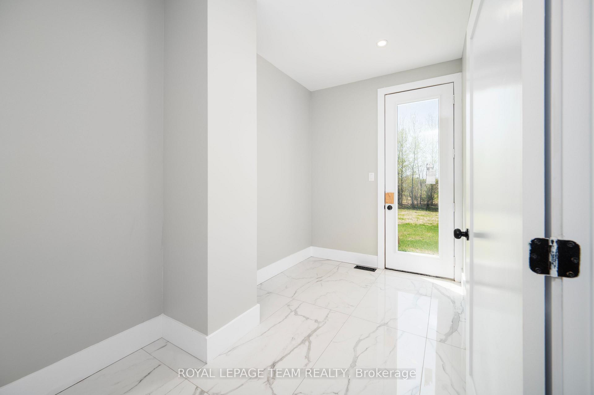 Photo 13 of 1444 Water's Edge Way, Ottawa, Osgoode Twp North of Reg Rd 6 — HOMEH