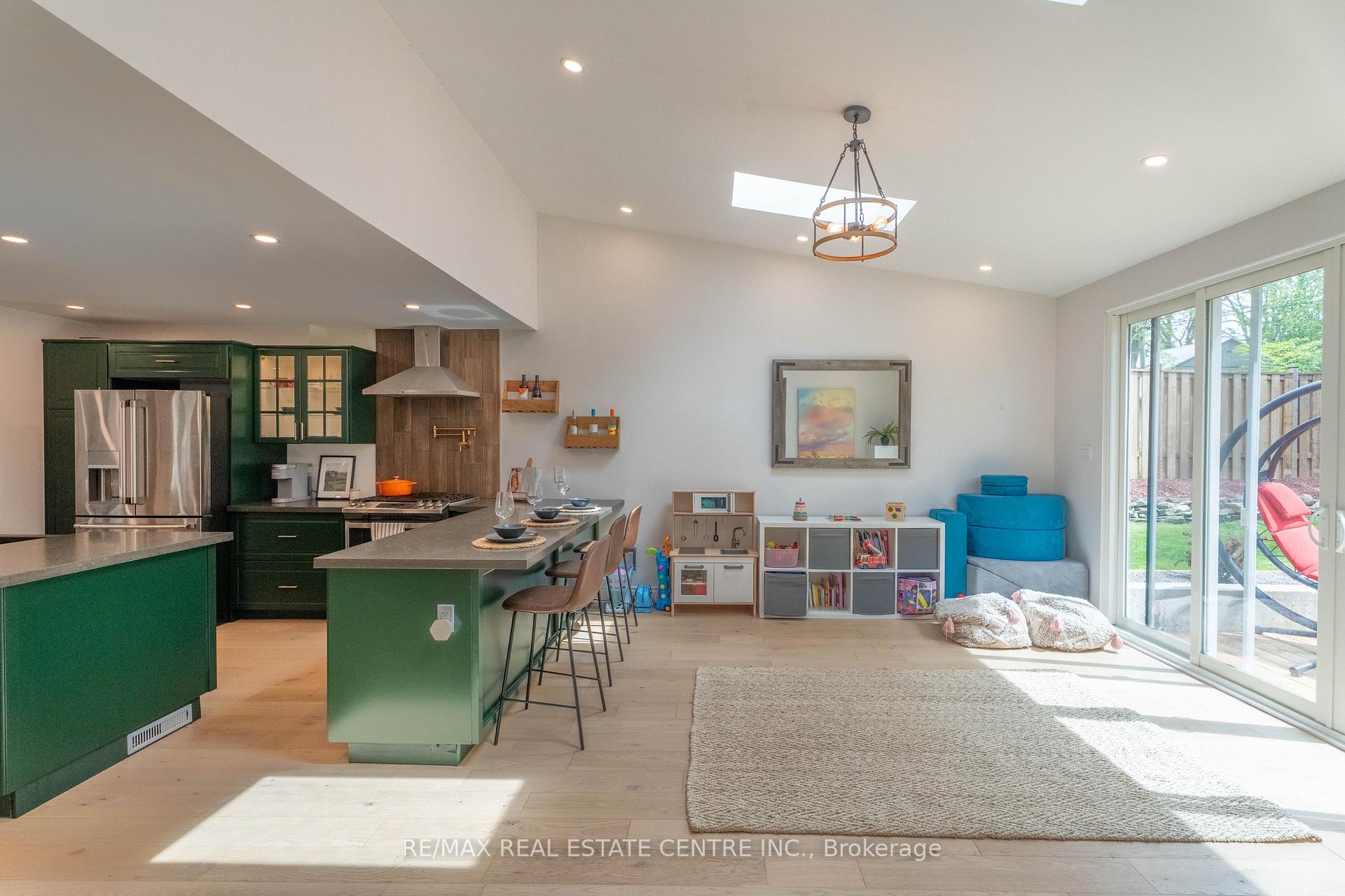 Photo 6 of 50 Lorne Street, Caledon, Inglewood — HOMEH