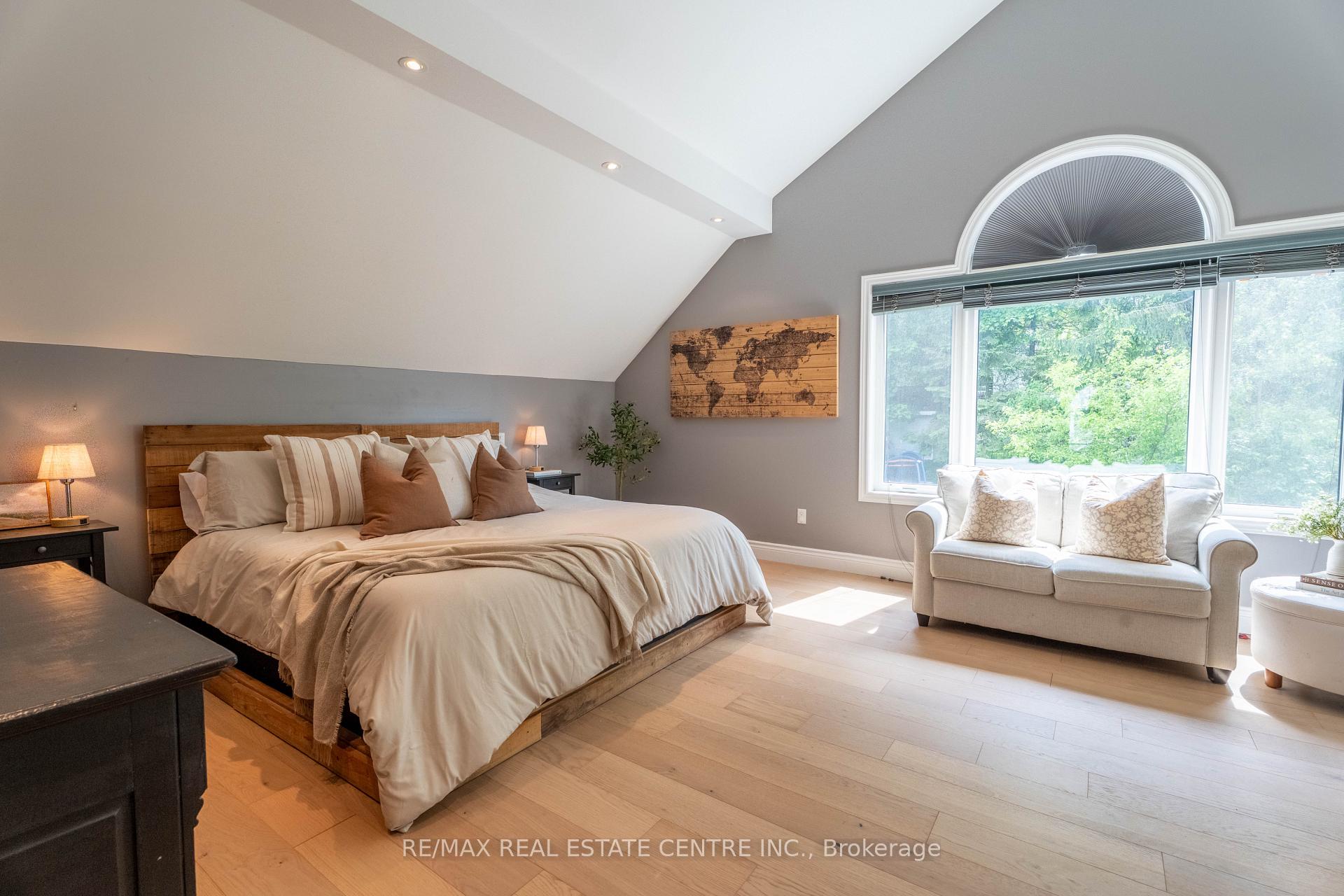 Photo 16 of 50 Lorne Street, Caledon, Inglewood — HOMEH