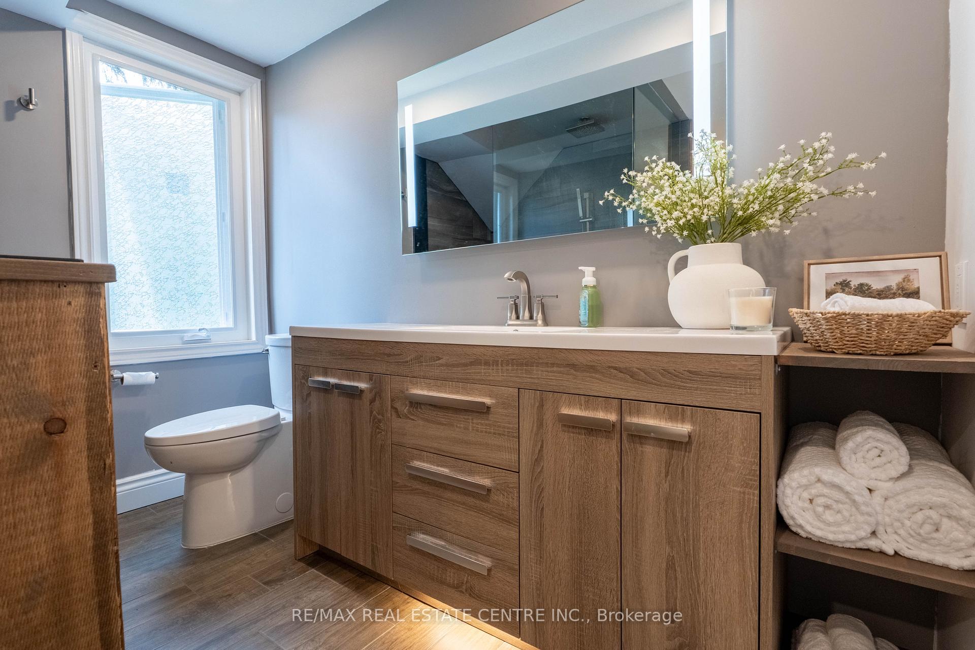 Photo 20 of 50 Lorne Street, Caledon, Inglewood — HOMEH