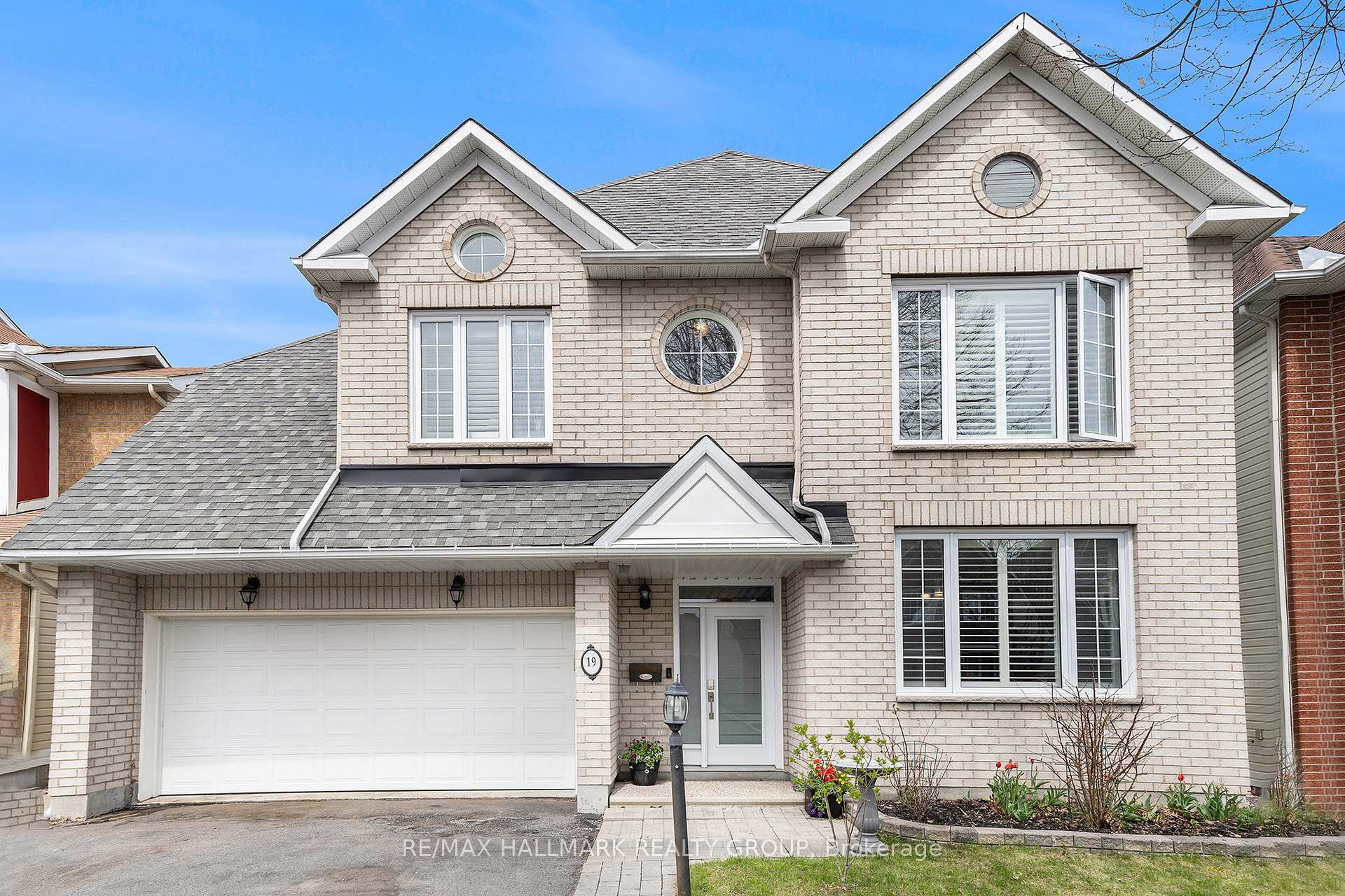 Photo 4 of 19 Westwinds Place, Ottawa, Barrhaven East — HOMEH