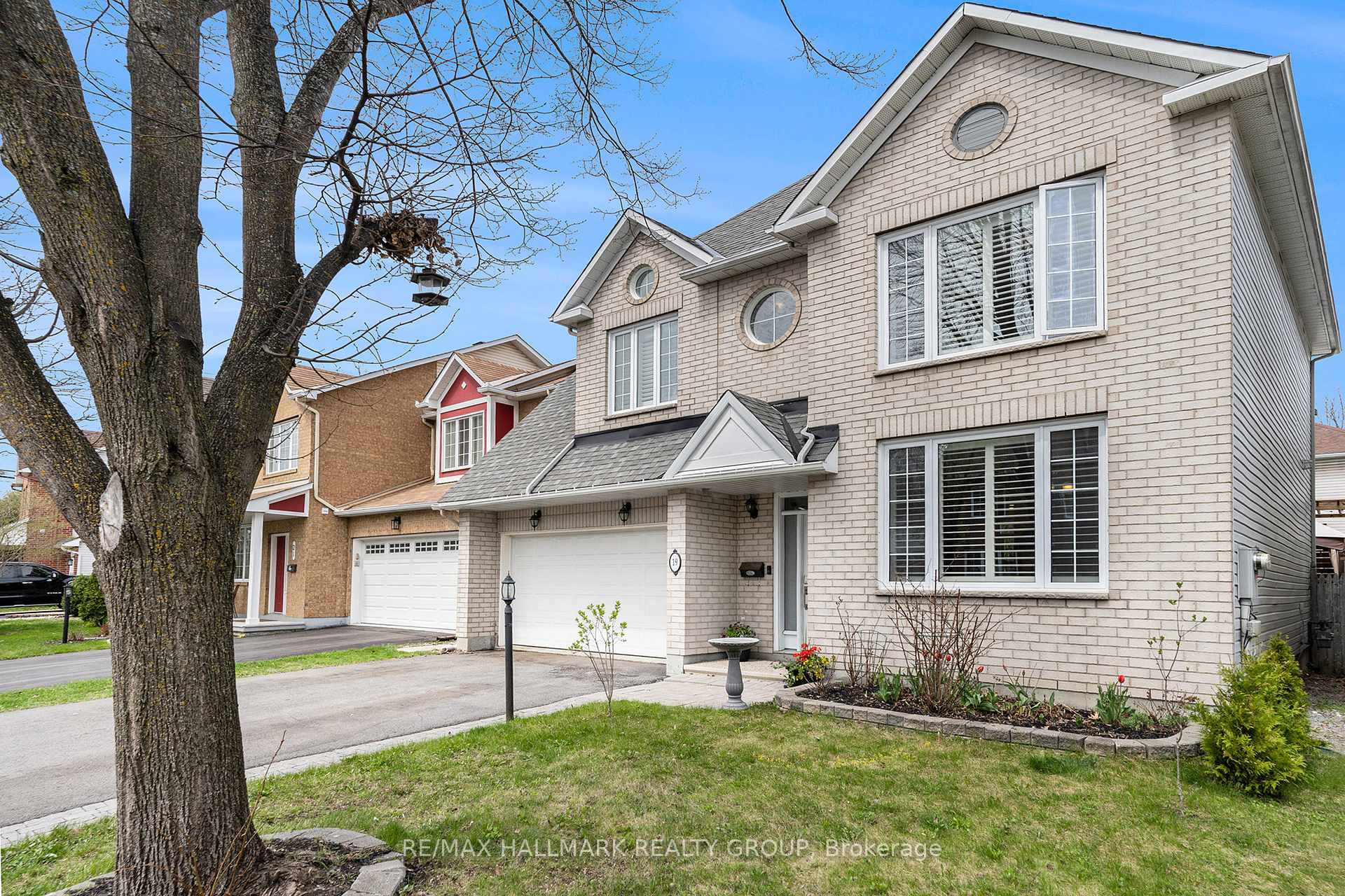 Photo 5 of 19 Westwinds Place, Ottawa, Barrhaven East — HOMEH