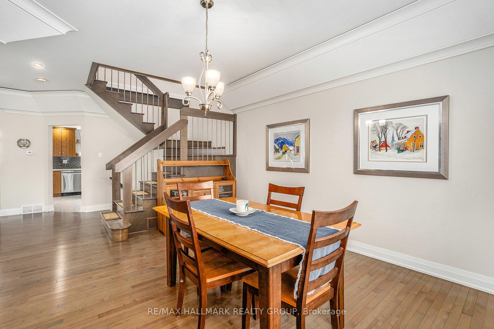 Photo 8 of 19 Westwinds Place, Ottawa, Barrhaven East — HOMEH