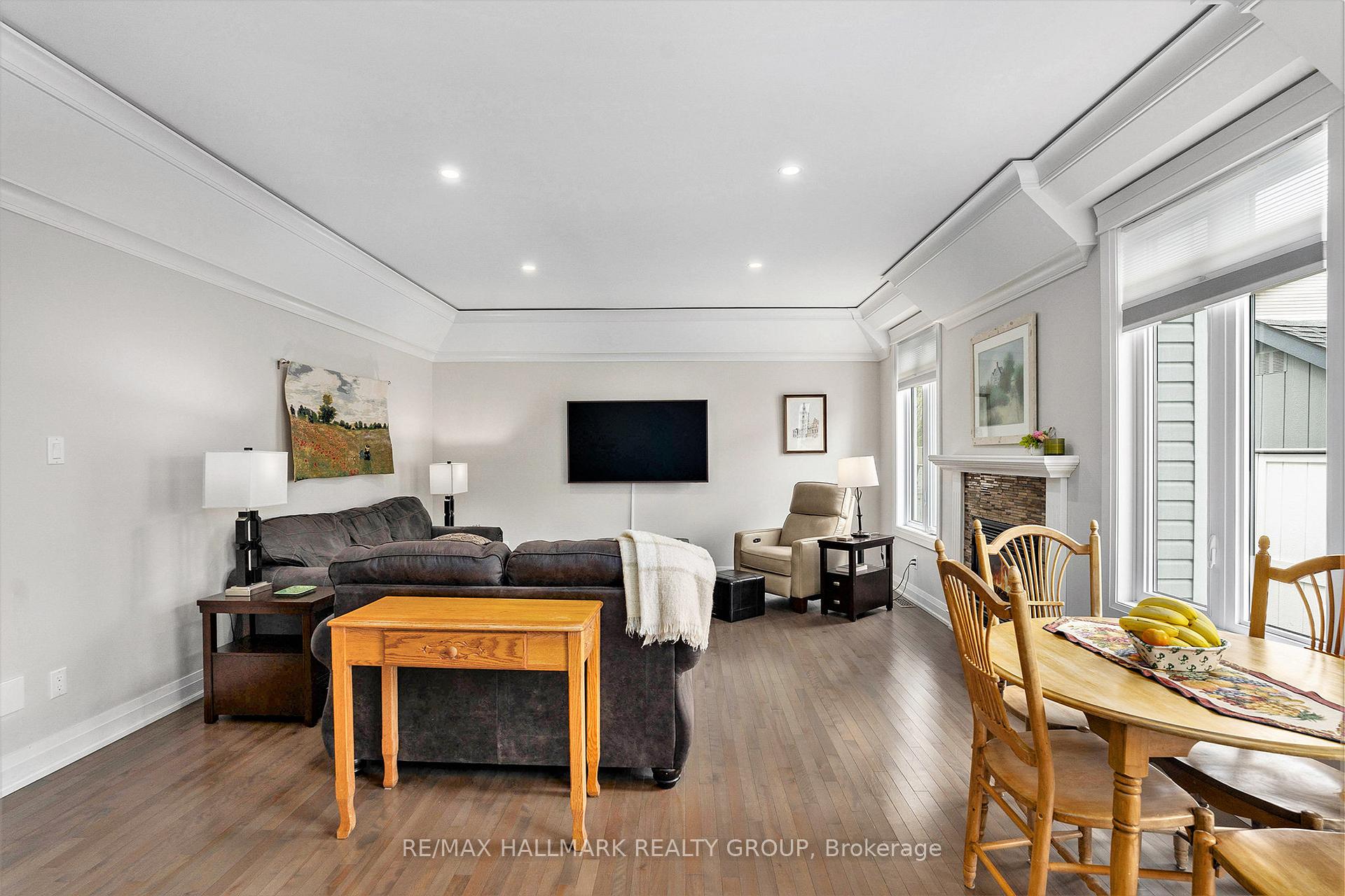 Photo 13 of 19 Westwinds Place, Ottawa, Barrhaven East — HOMEH