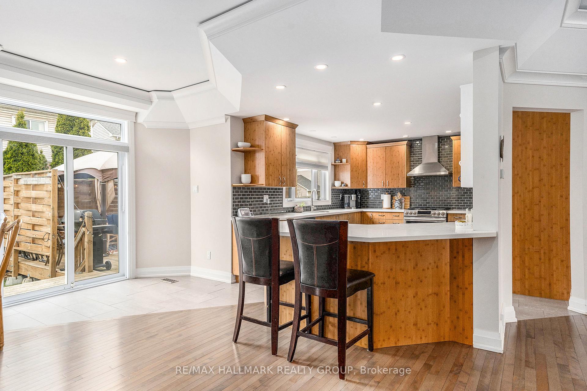 Photo 15 of 19 Westwinds Place, Ottawa, Barrhaven East — HOMEH