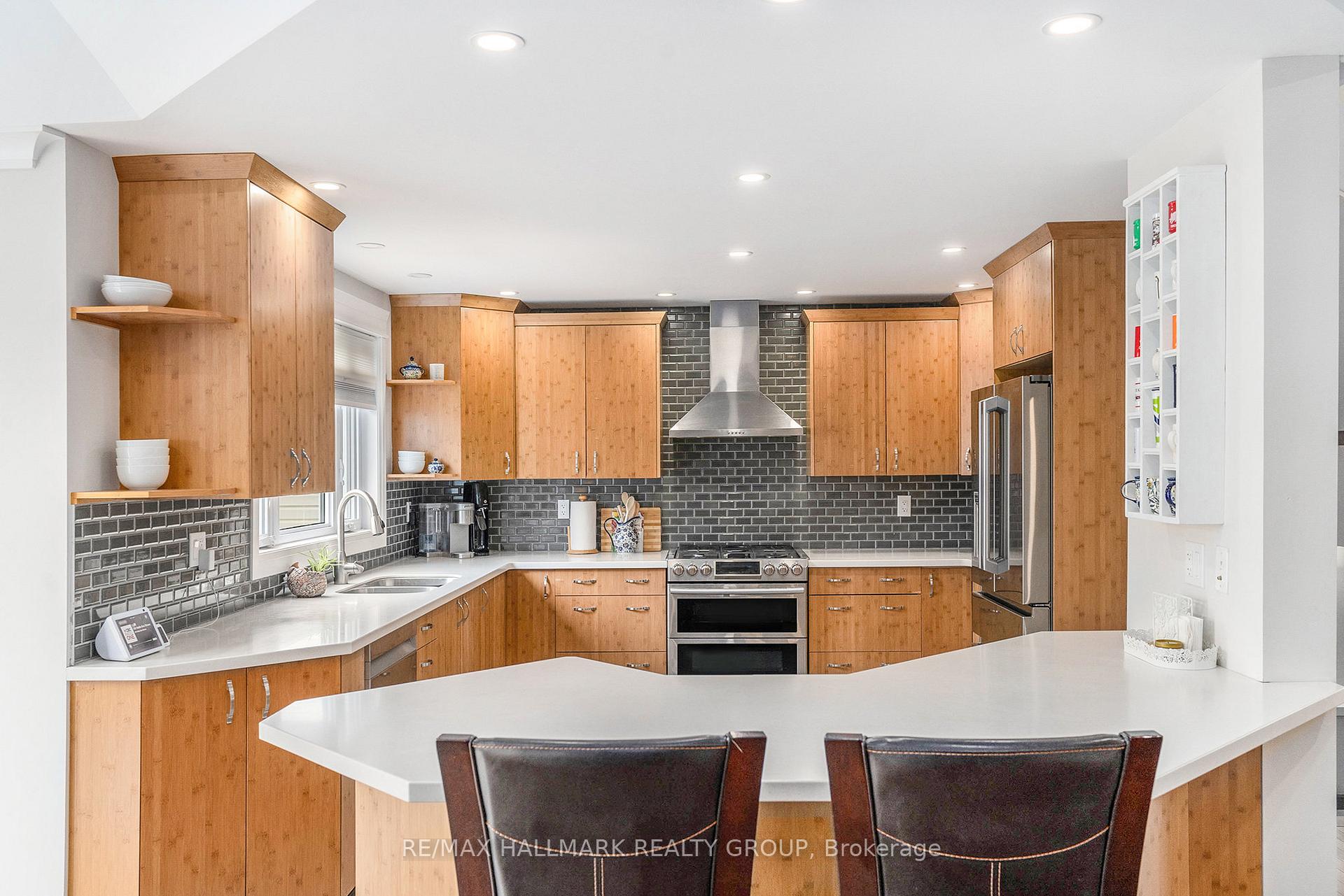 Photo 16 of 19 Westwinds Place, Ottawa, Barrhaven East — HOMEH