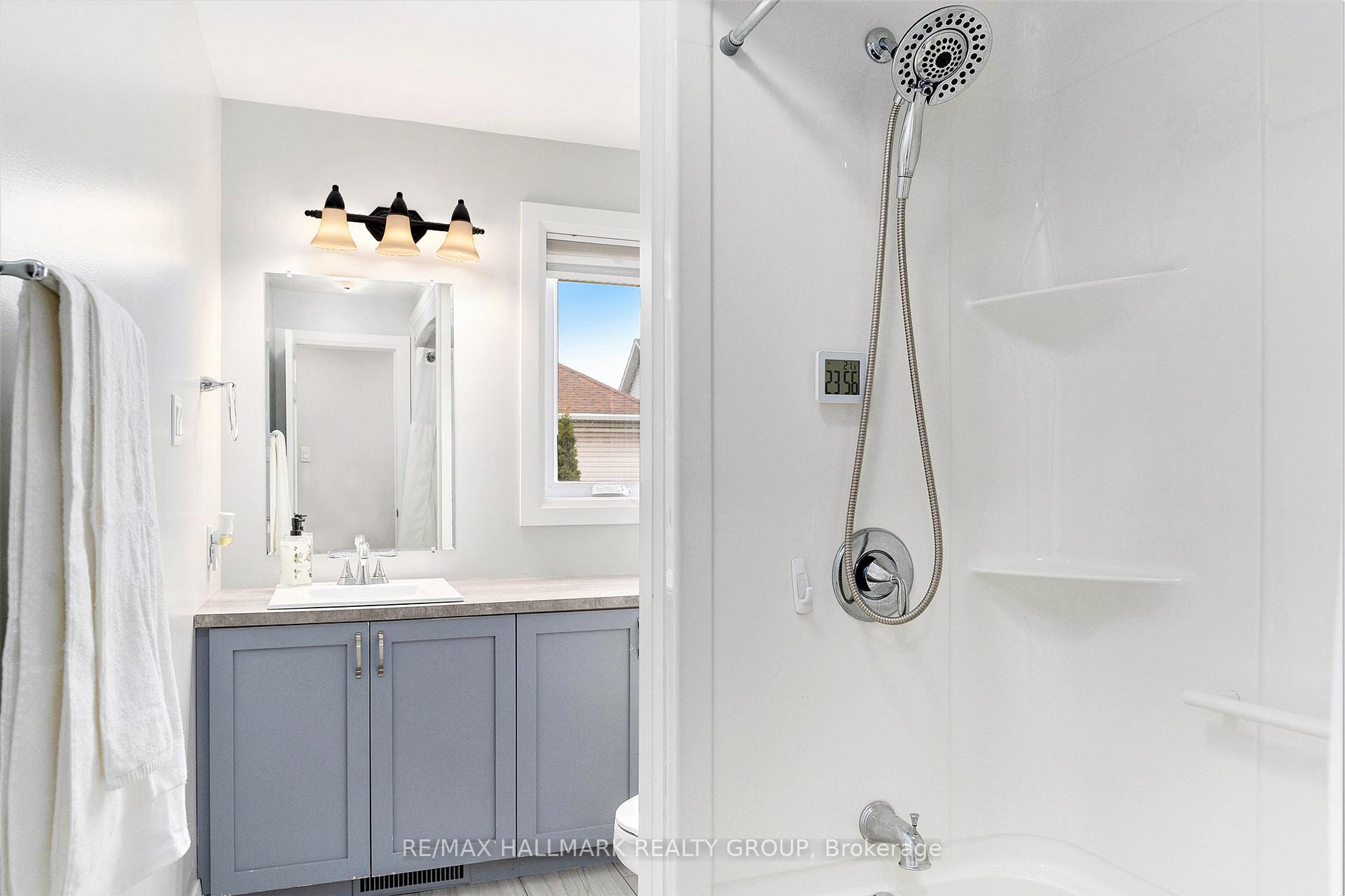 Photo 33 of 19 Westwinds Place, Ottawa, Barrhaven East — HOMEH