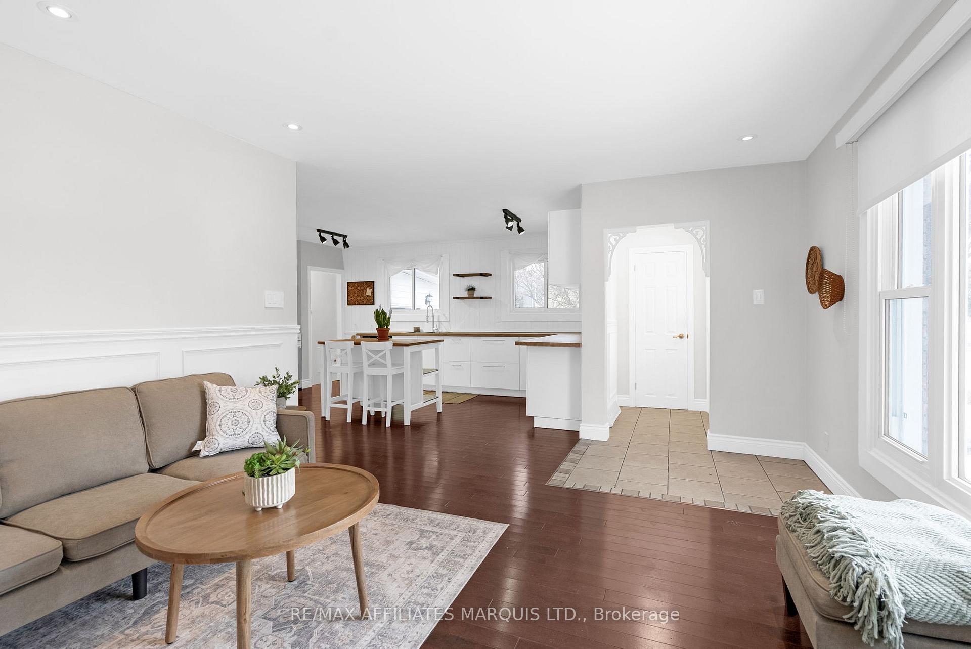 Photo 5 of 1217 Osborne Avenue, Cornwall — HOMEH
