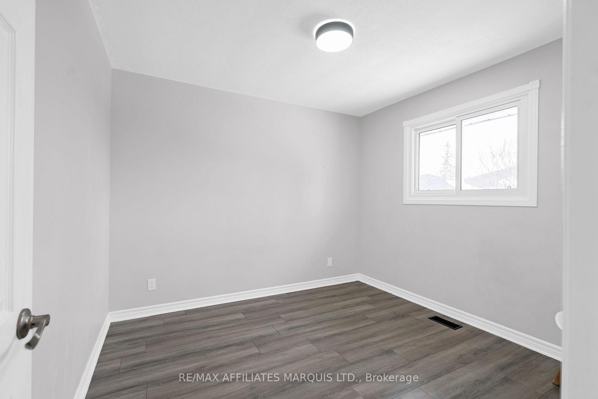 Photo 13 of 1217 Osborne Avenue, Cornwall — HOMEH