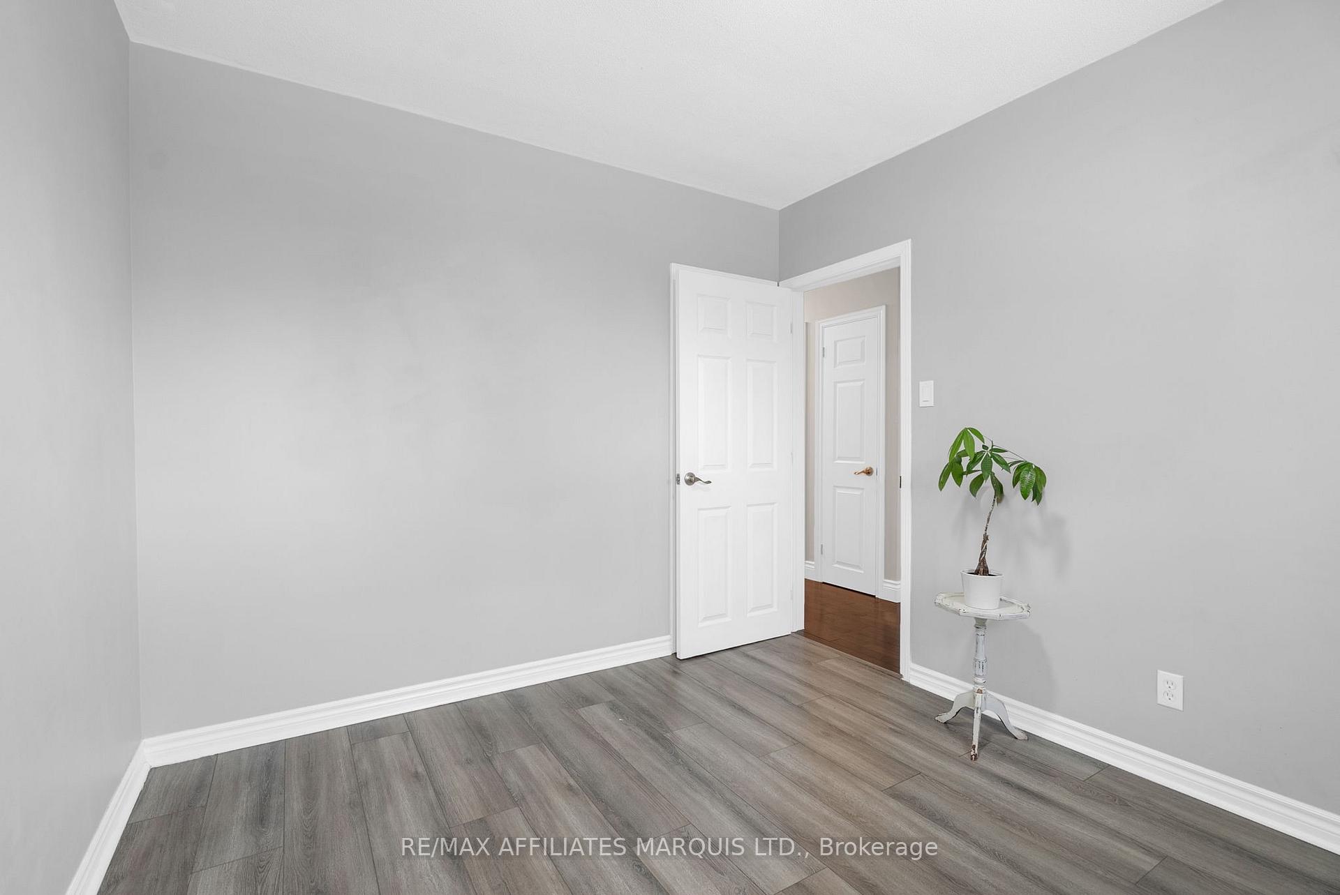 Photo 16 of 1217 Osborne Avenue, Cornwall — HOMEH