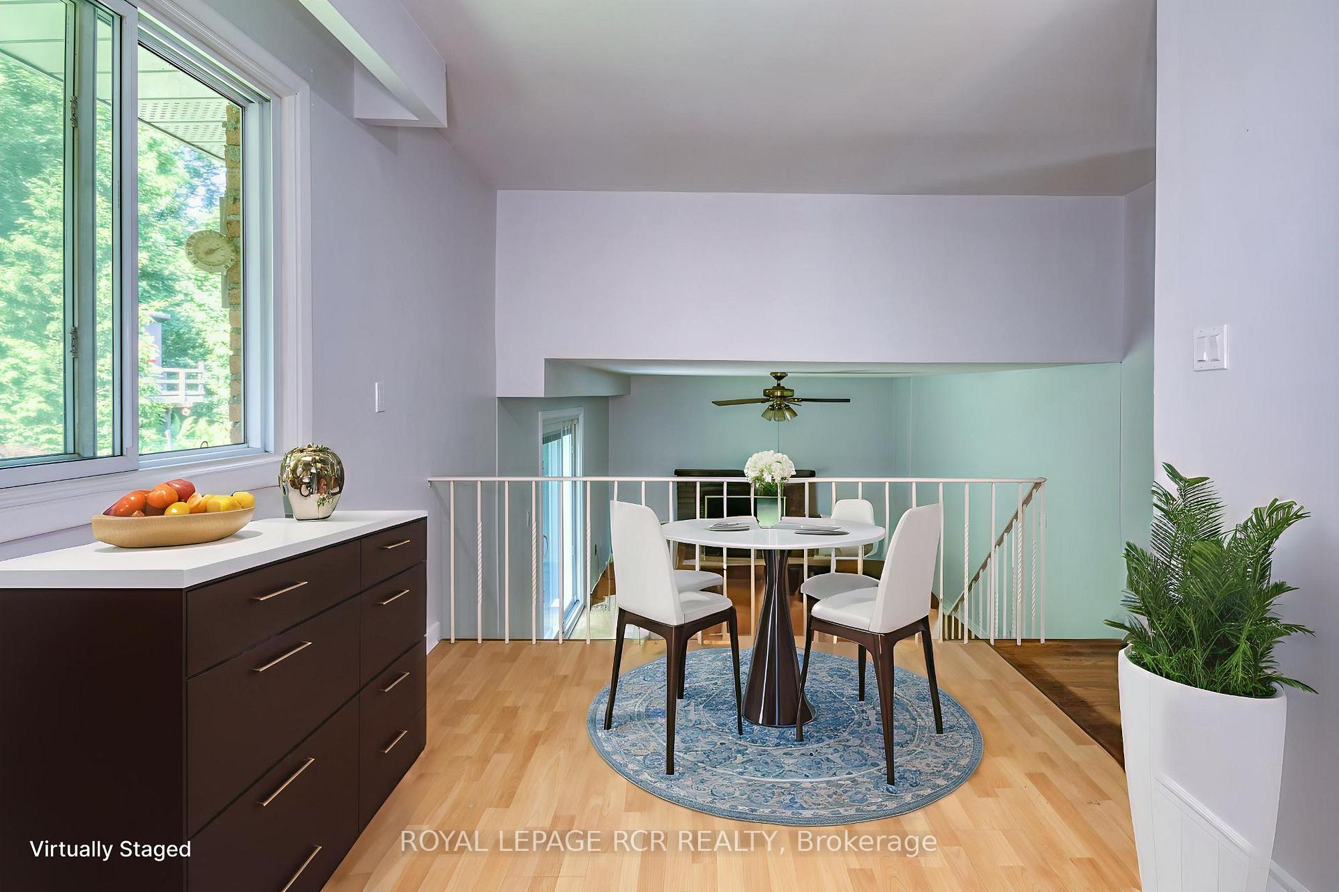 Photo 12 of 143 Connaught Crescent, Caledon, Bolton West — HOMEH