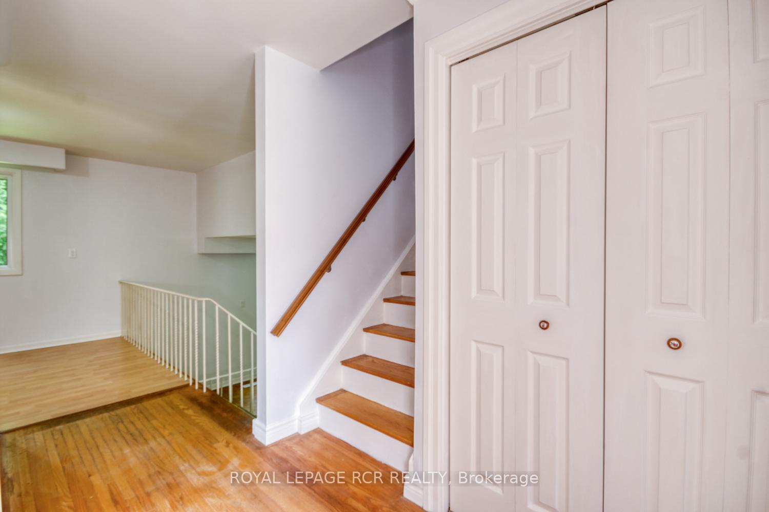 Photo 18 of 143 Connaught Crescent, Caledon, Bolton West — HOMEH