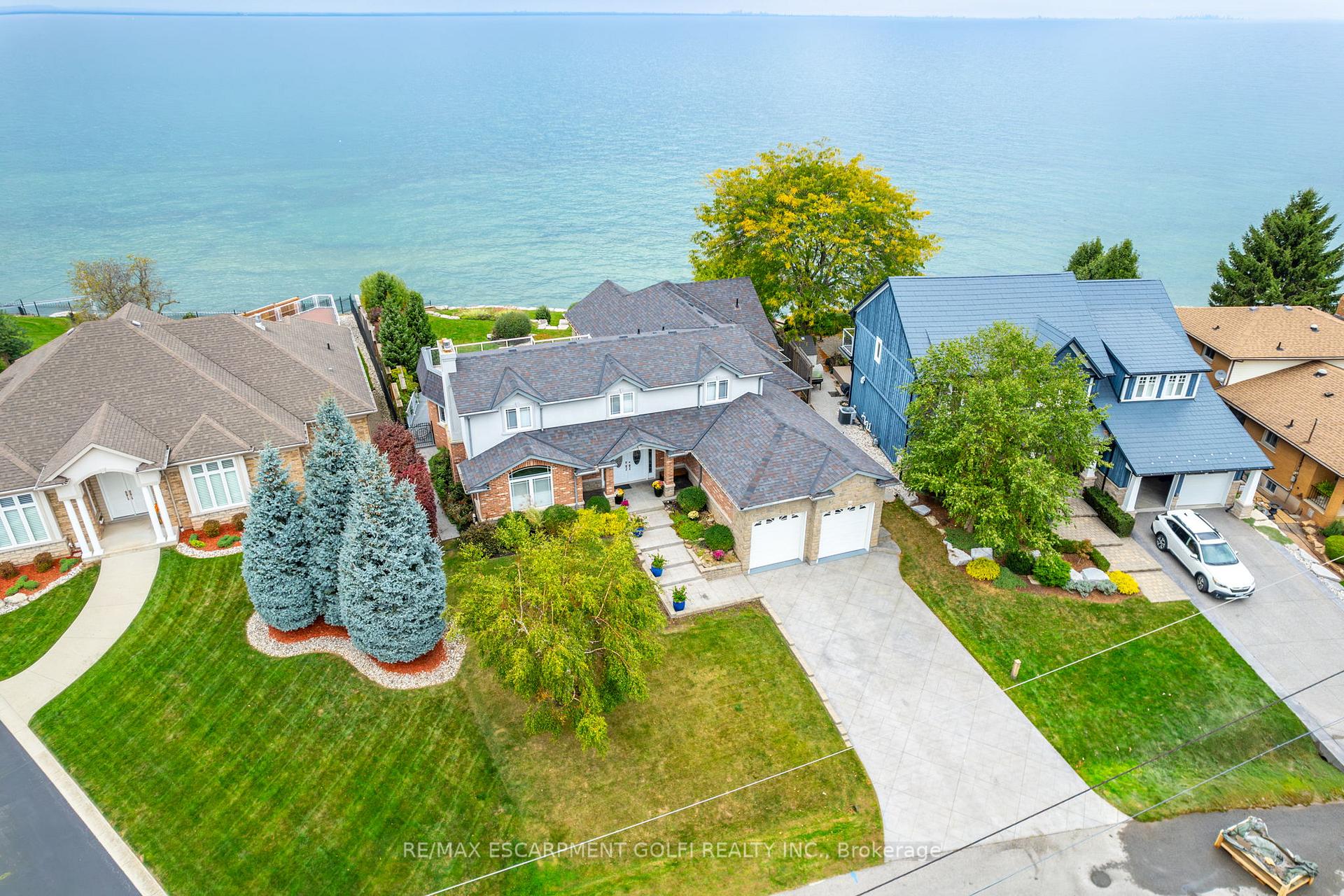 Front of 144 Lakeside Drive